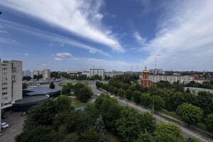 Продаж квартири, Луцьк, р‑н. 33 мікрорайон, Відродження проспект