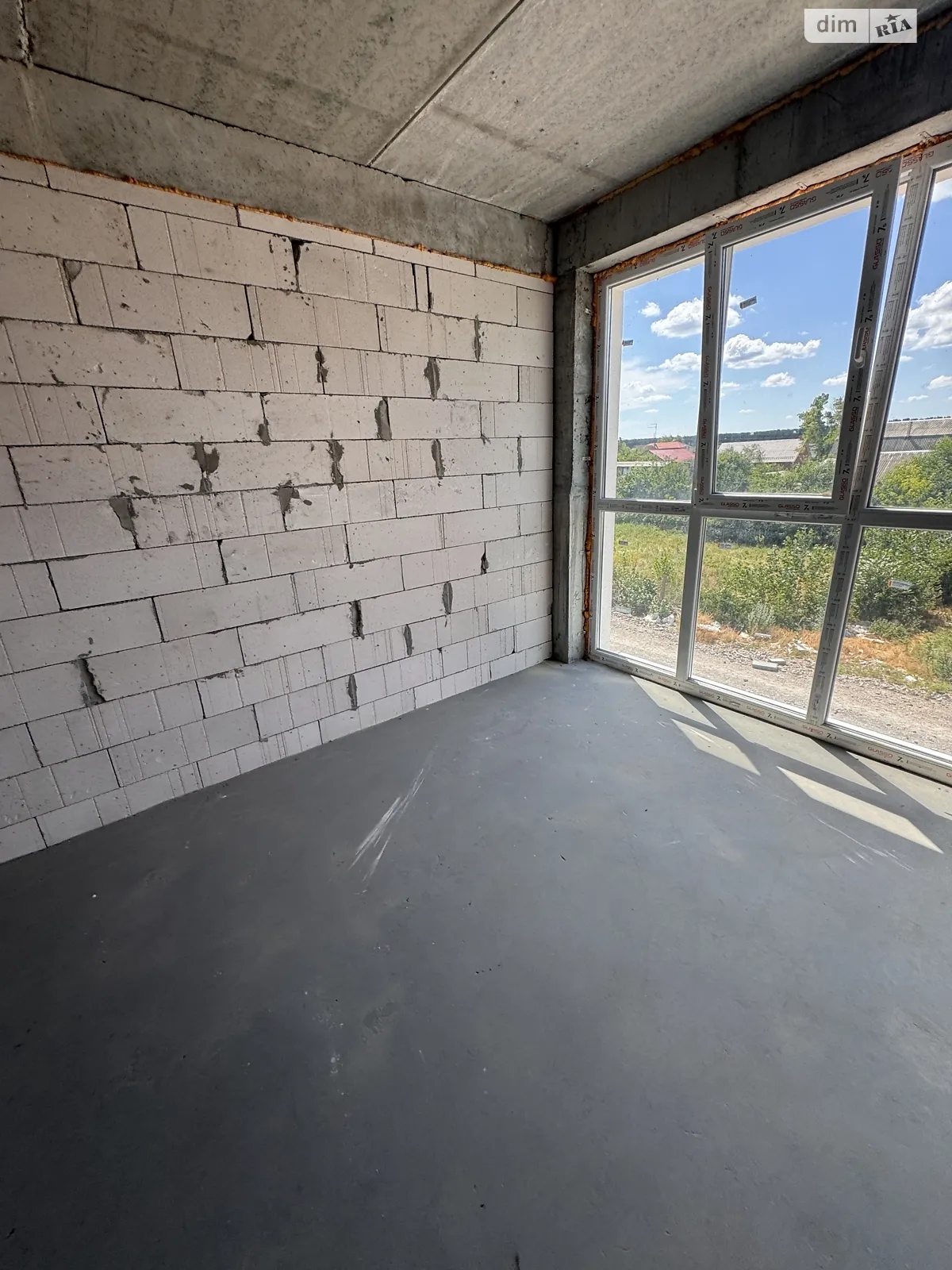 Продается 1-комнатная квартира 30 кв. м в Буче, ул. Гостомельская, 73 - фото 1