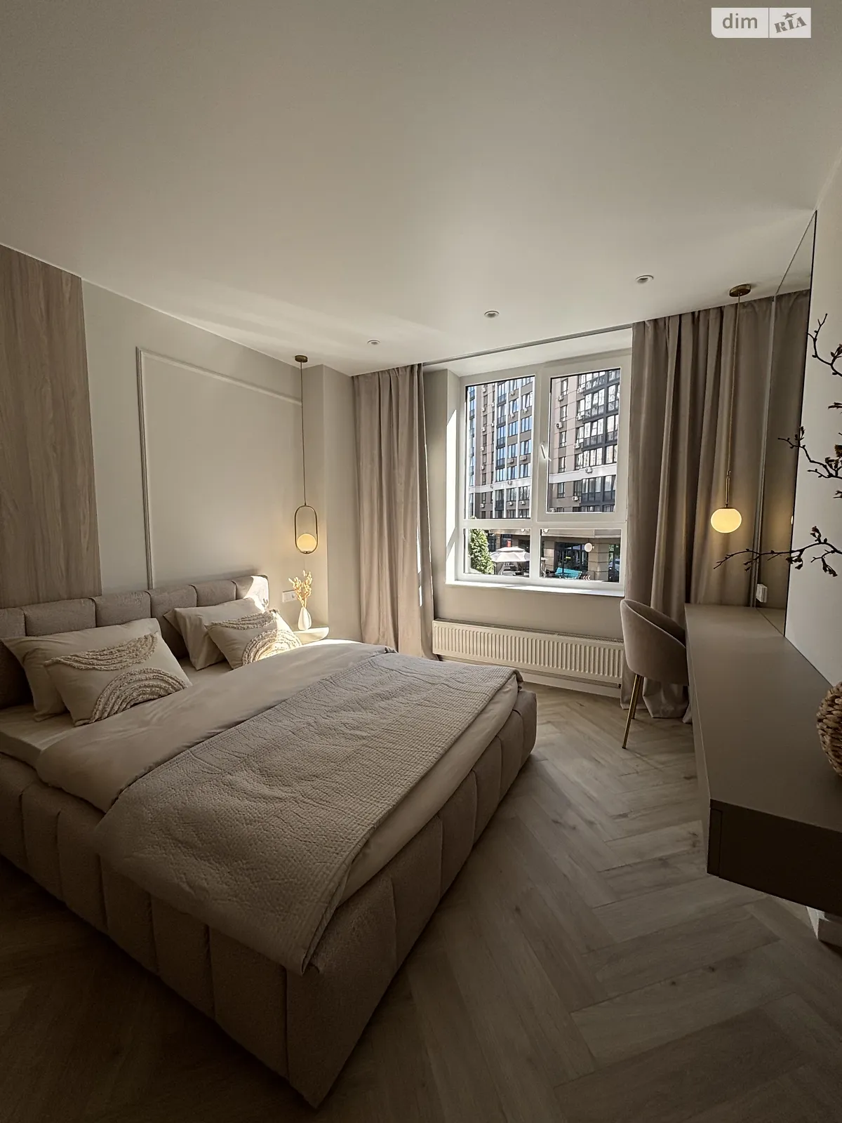 Продается 2-комнатная квартира 64 кв. м в Ирпене, ул. Университетская(Карла Маркса), 3/3 - фото 1