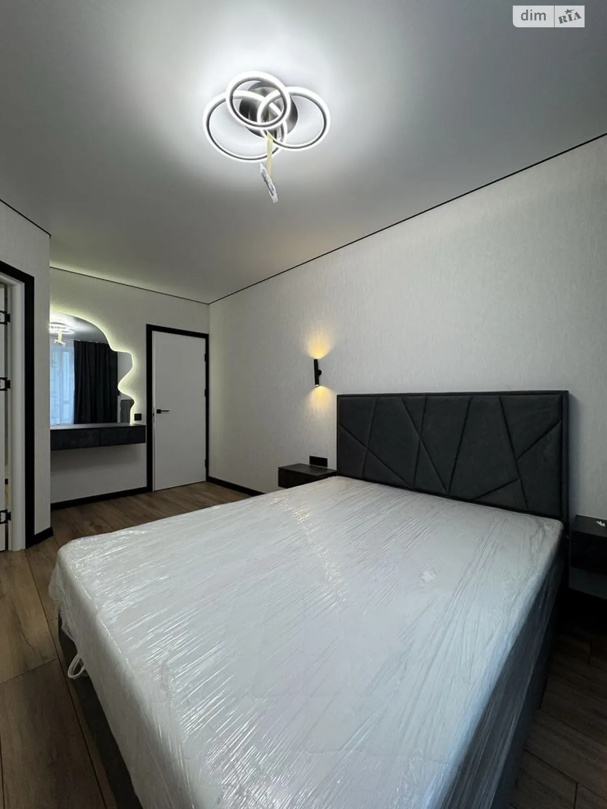 Продается 1-комнатная квартира 44 кв. м в Днепре, Запорожское шоссе, 32 - фото 1