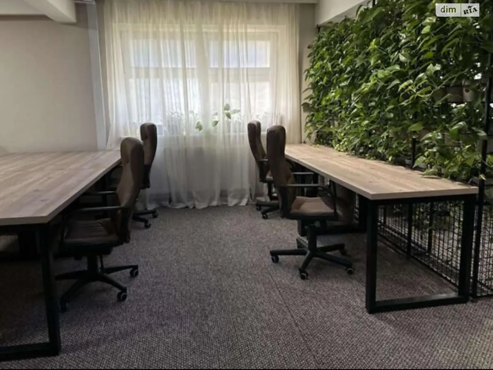 Сдается в аренду помещения свободного назначения 220 кв. м в 2-этажном здании, цена: 1100 $ - фото 1