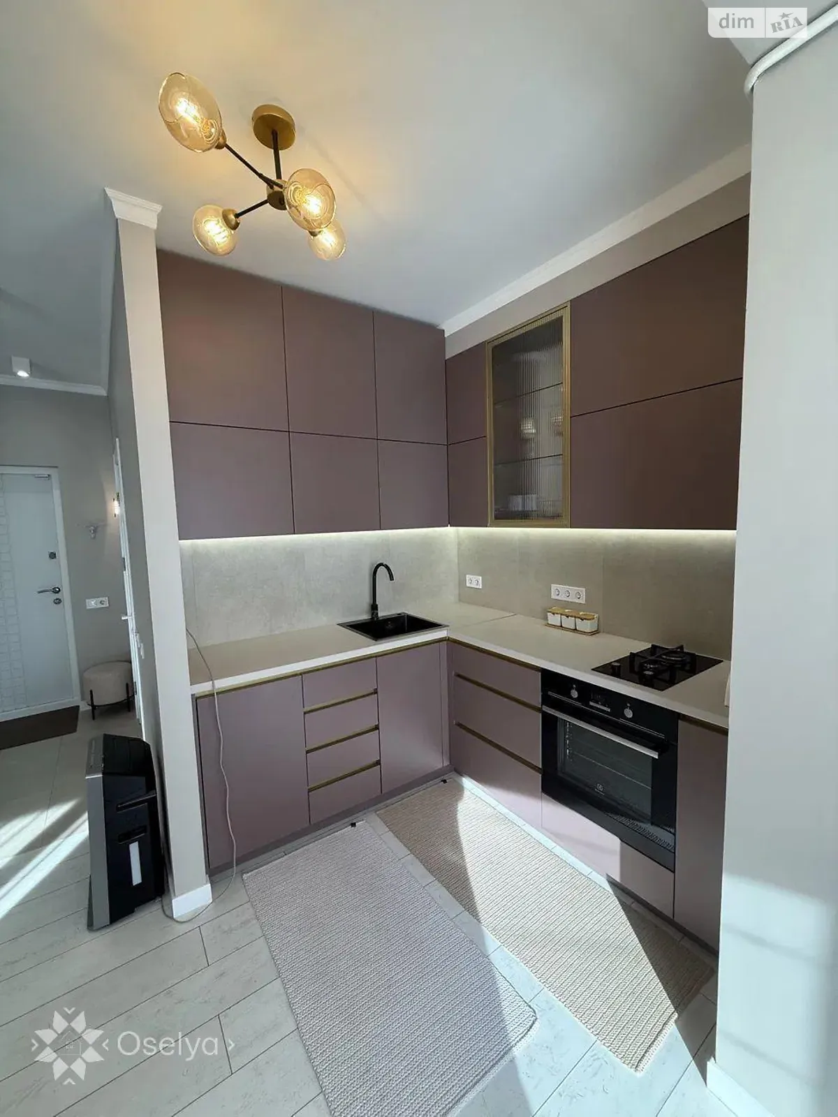 Продается 1-комнатная квартира 39.6 кв. м в Софиевской Борщаговке, ул. Братская, 12 - фото 1