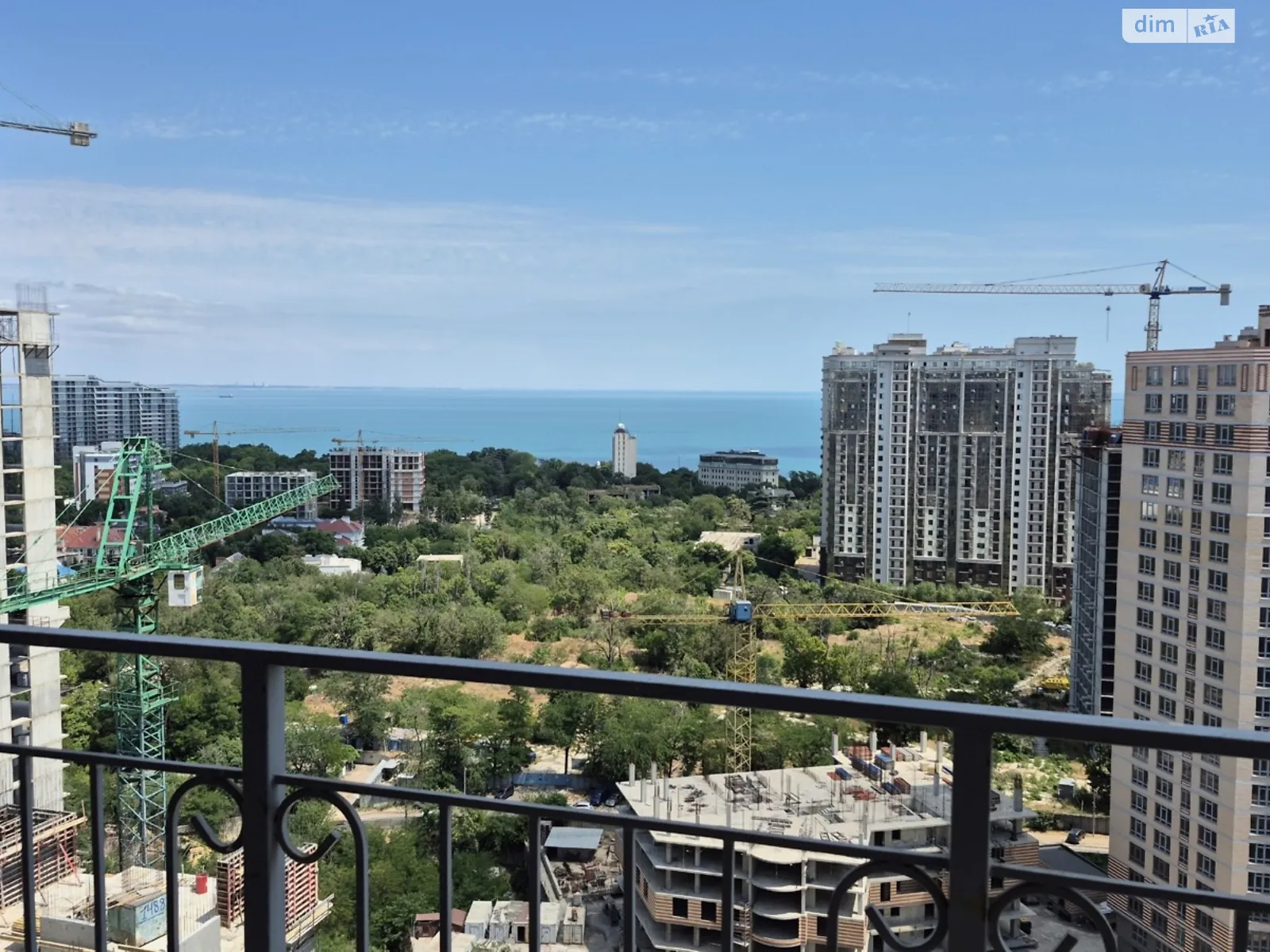 Продается 2-комнатная квартира 66.7 кв. м в Одессе, ул. Генуэзская, 1/1 - фото 1