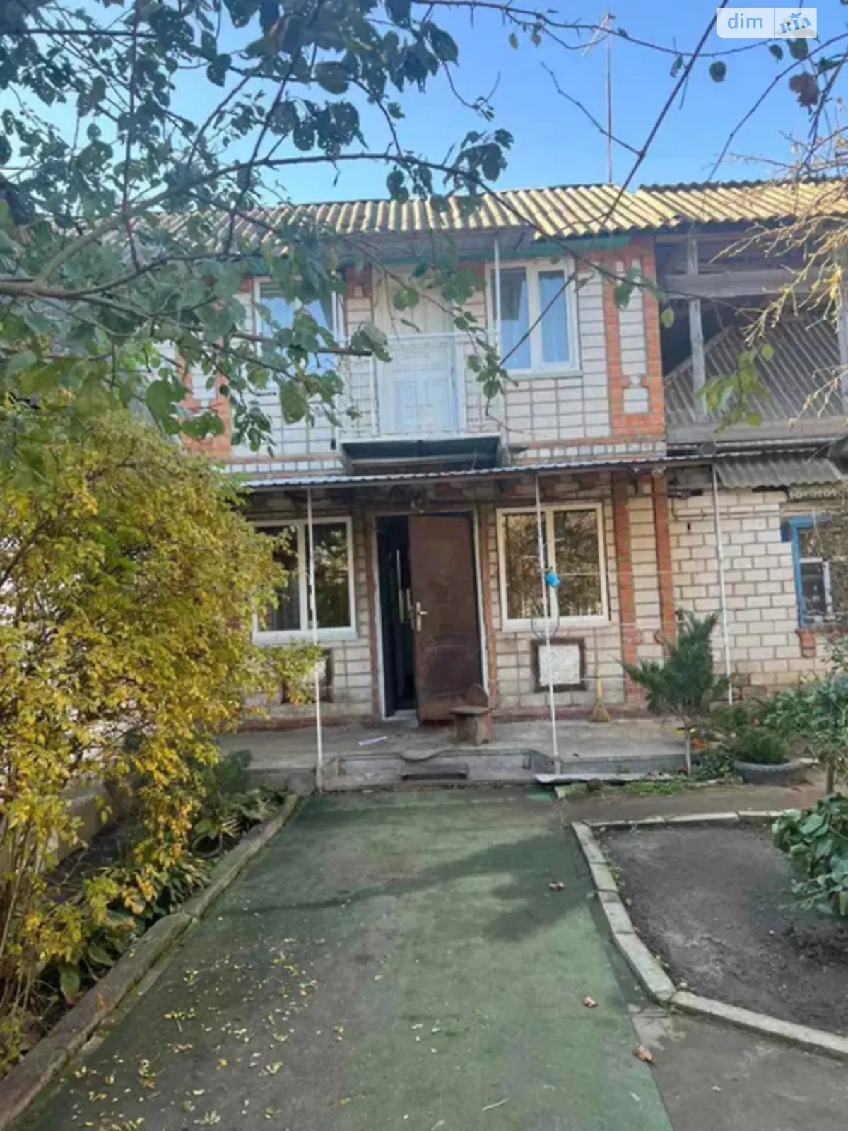 Продается дом на 2 этажа 140 кв. м с террасой, цена: 25000 $ - фото 1