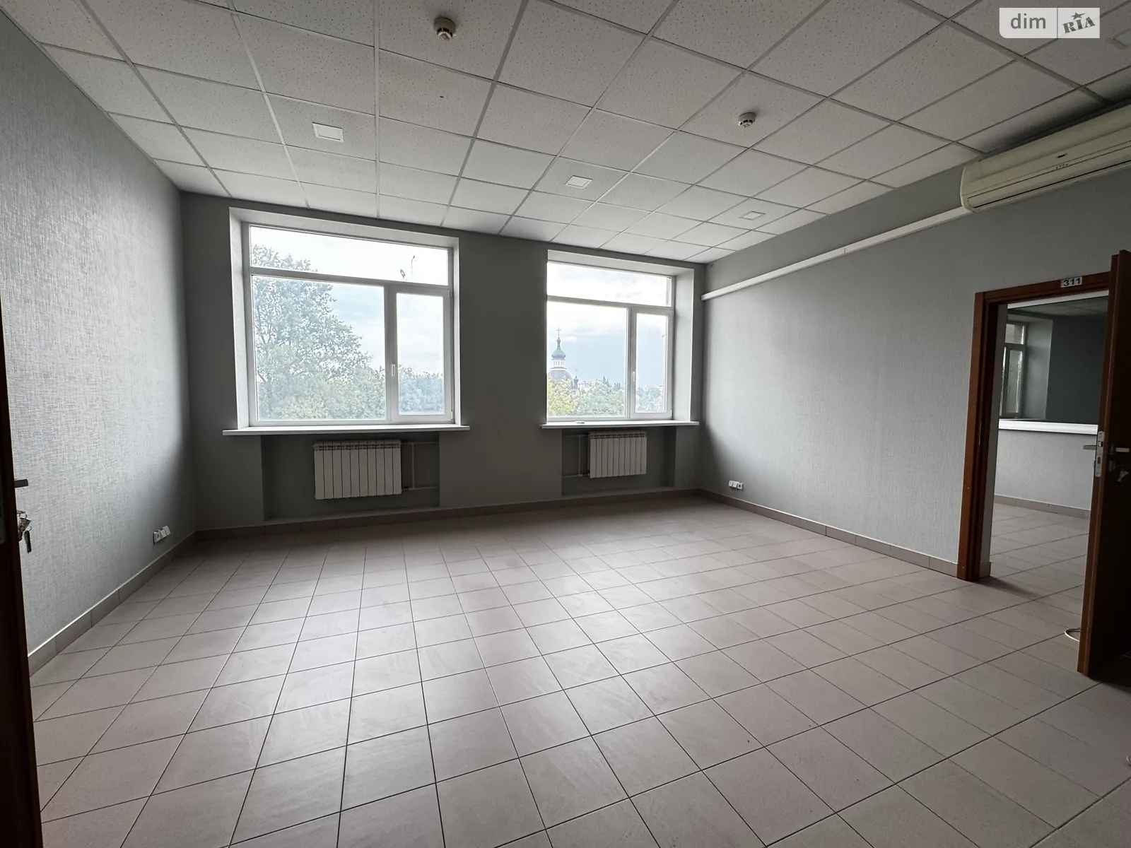 Сдается в аренду офис 497 кв. м в бизнес-центре, цена: 149100 грн - фото 1