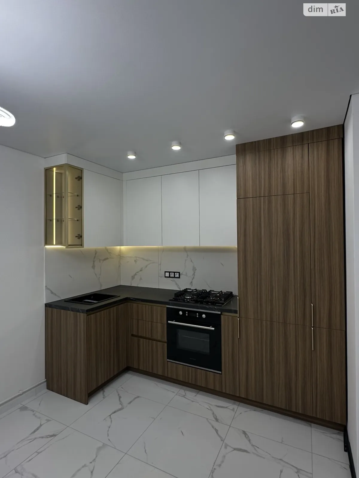 2-комнатная квартира 58 кв. м в Тернополе, ул. Смакулы - фото 1