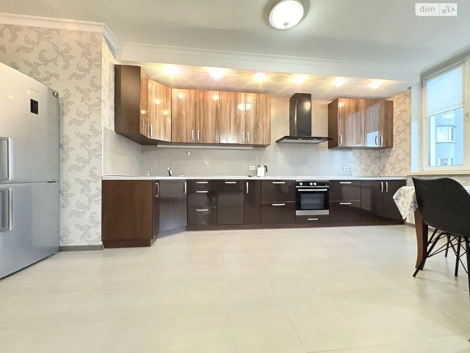 Сдается в аренду 3-комнатная квартира 112.7 кв. м в Киеве, ул. Княжий Затон, 21 - фото 1