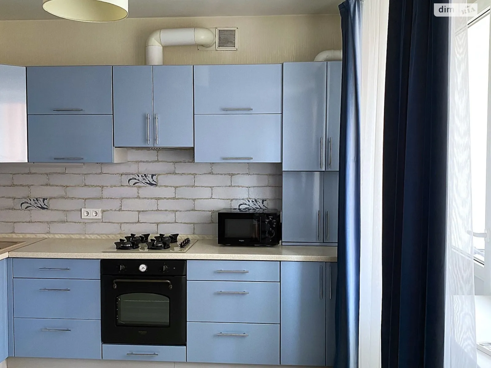 Продается 1-комнатная квартира 42 кв. м в Софиевской Борщаговке, ул. Счастливая, 7А - фото 1