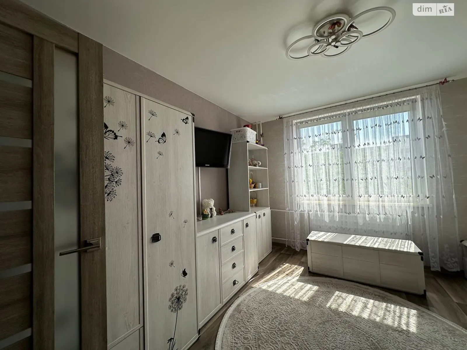 Продается 3-комнатная квартира 70 кв. м в Кривом Роге, мкр. Всебратское-2, 48 - фото 1