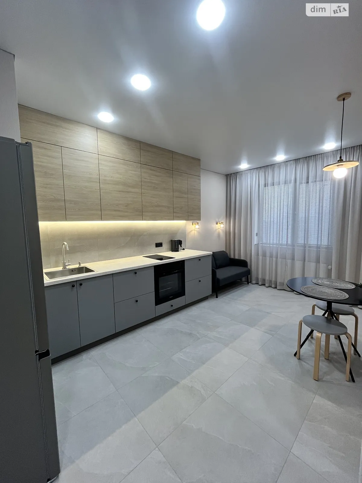 Сдается в аренду 1-комнатная квартира 40 кв. м в Крыжановка, ул. Академика Сахарова, 3Е - фото 1