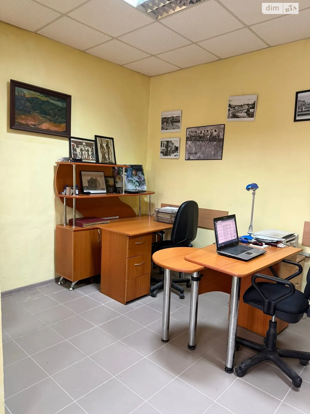Продается офис 119.8 кв. м в бизнес-центре, цена: 120000 $ - фото 1
