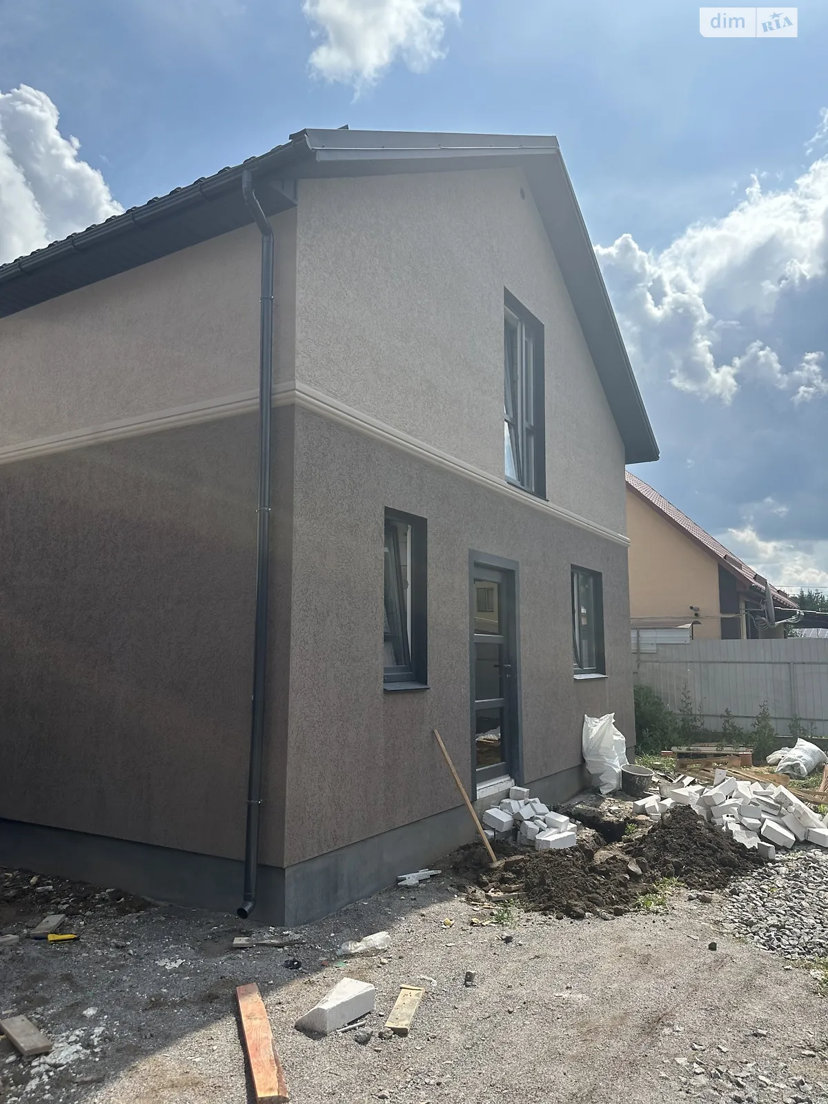 Продается дом на 2 этажа 110 кв. м с мебелью, цена: 83000 $ - фото 1