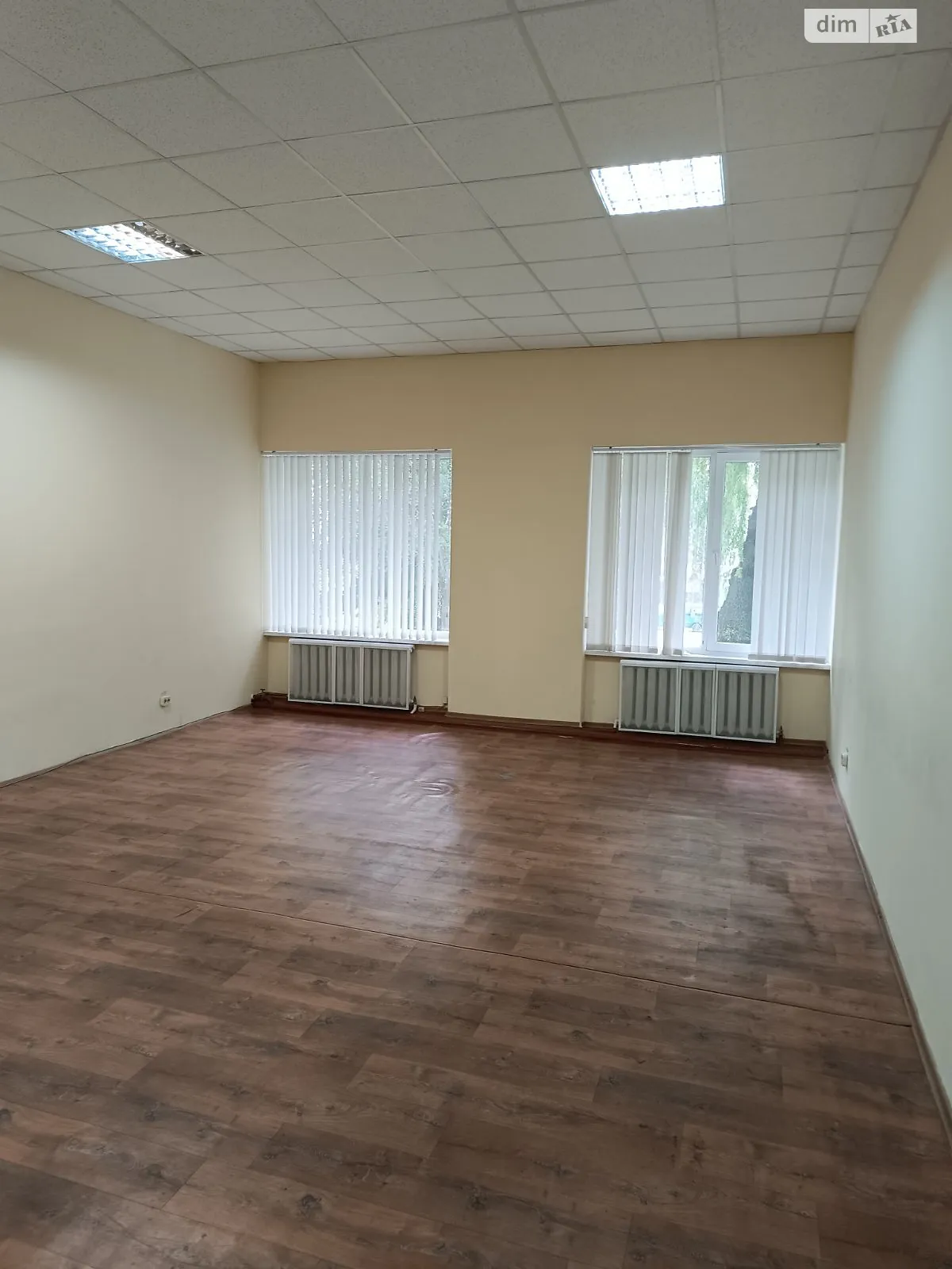 Здається в оренду приміщення вільного призначення 50 кв. м в 6-поверховій будівлі, цена: 11000 грн - фото 1