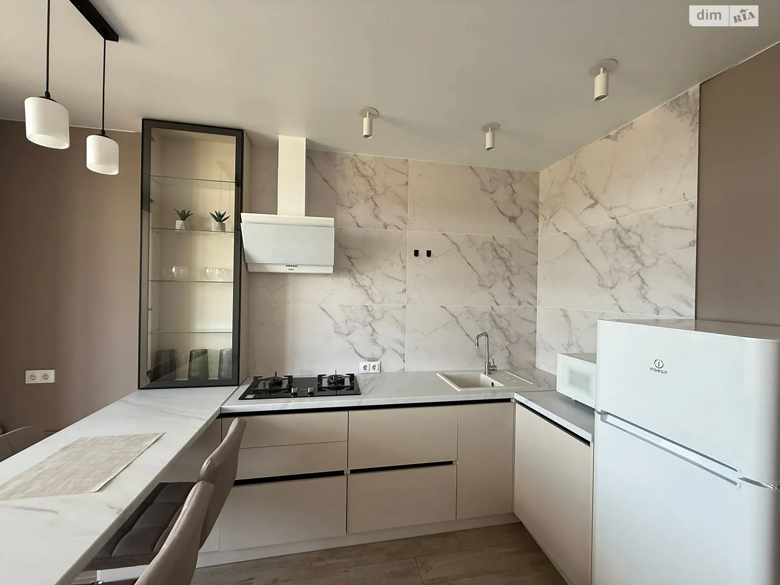 1-комнатная квартира 45 кв. м в Тернополе, ул. Микулинецкая, 5 - фото 1