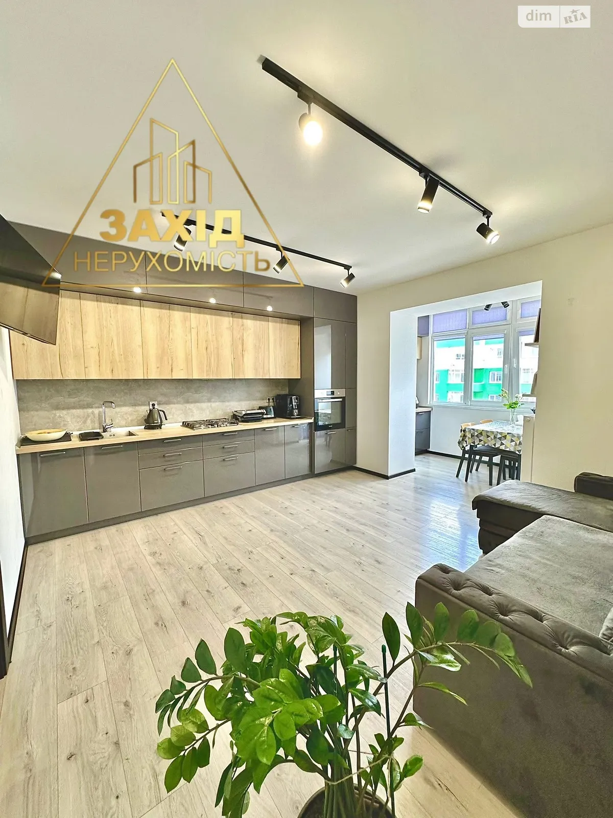 2-комнатная квартира 69.5 кв. м в Луцке, ул. Конякина, 3А - фото 1