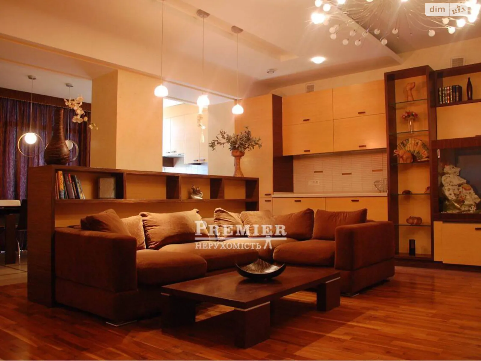 Продається 3-кімнатна квартира 136.6 кв. м у Чорноморську, вул. Паркова - фото 1