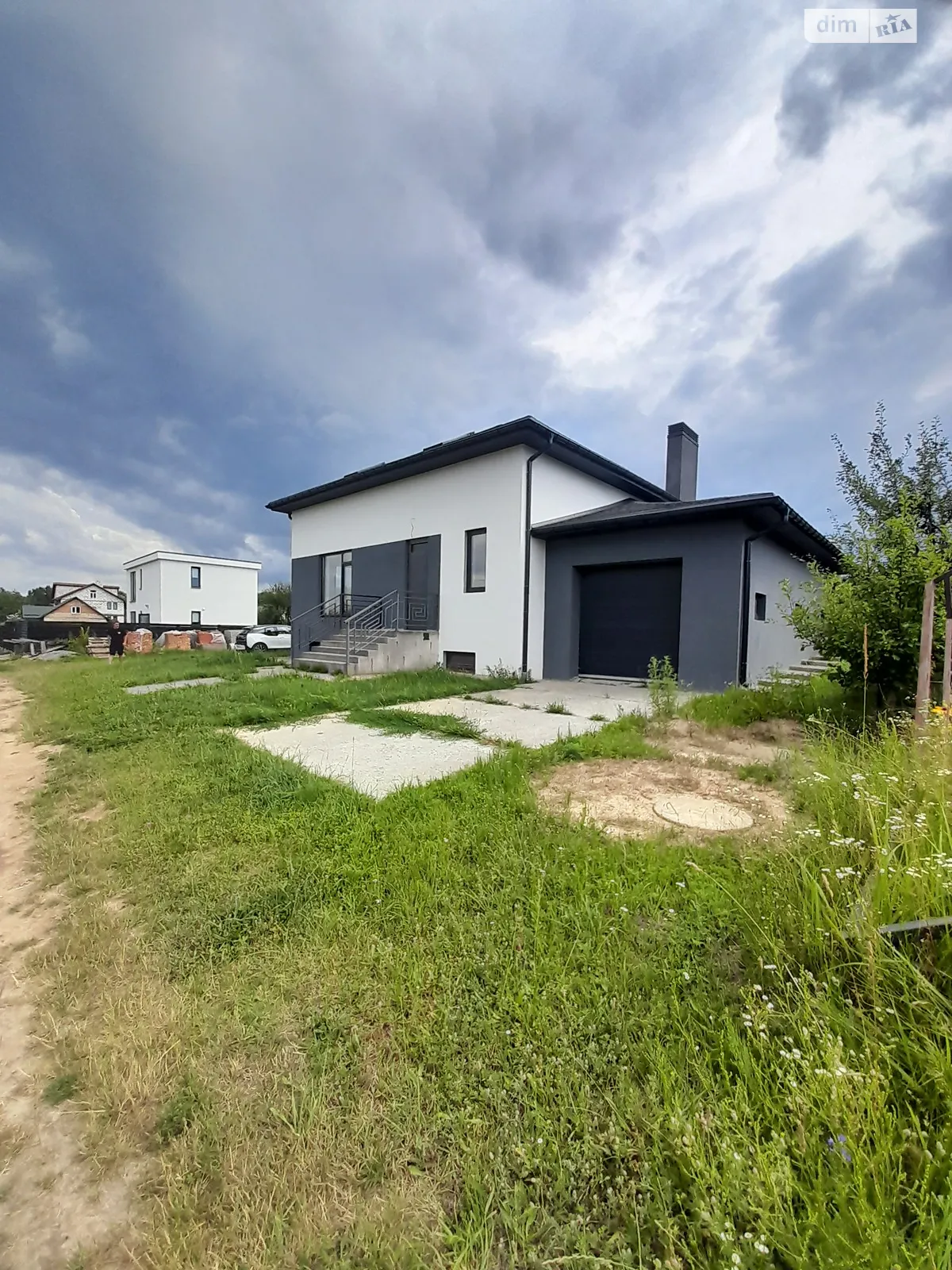 Продается дом на 2 этажа 303 кв. м с мебелью, цена: 158000 $ - фото 1