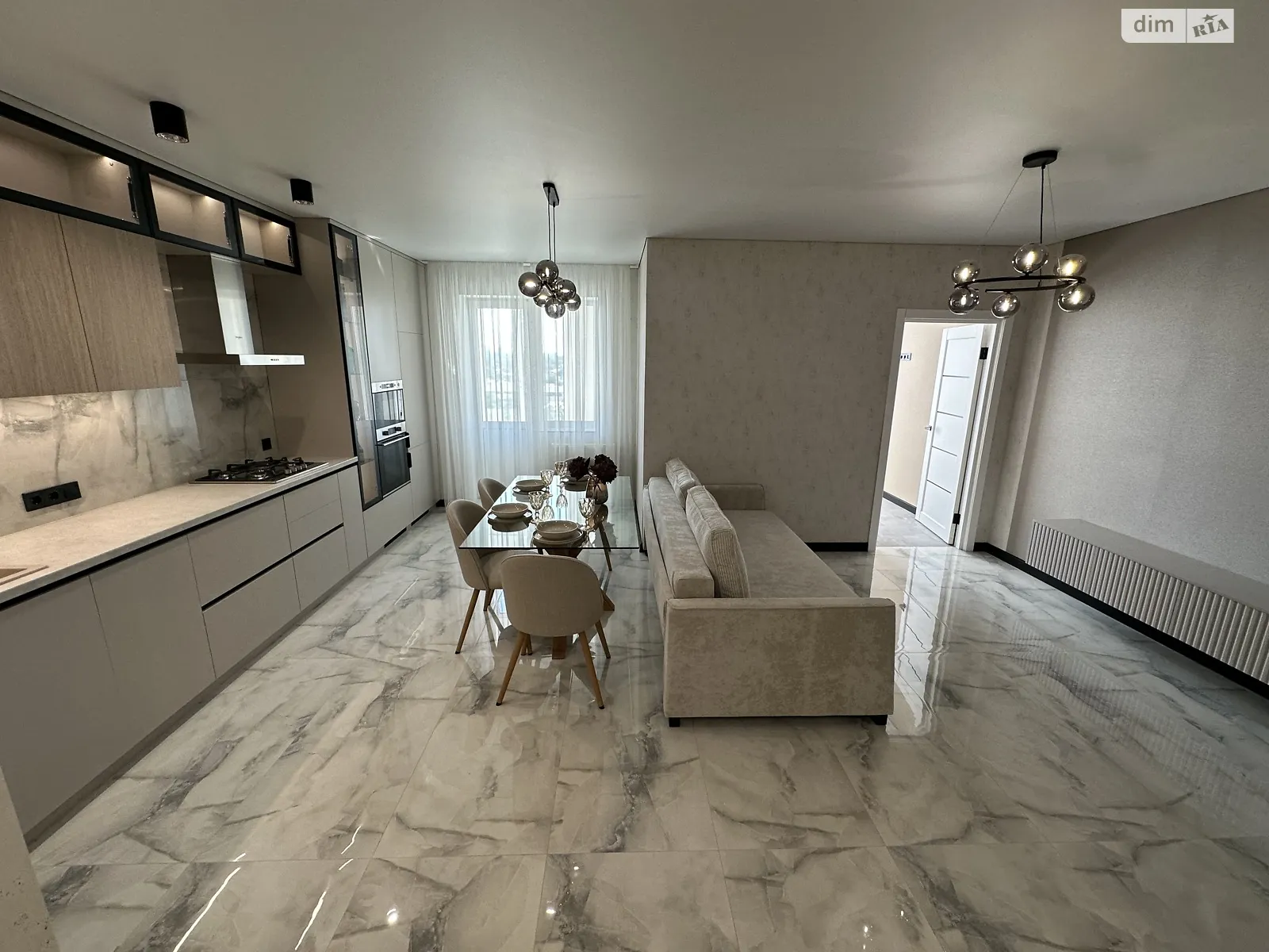 Продается 1-комнатная квартира 54 кв. м в Чернигове, ул. Лесная, 42Б - фото 1