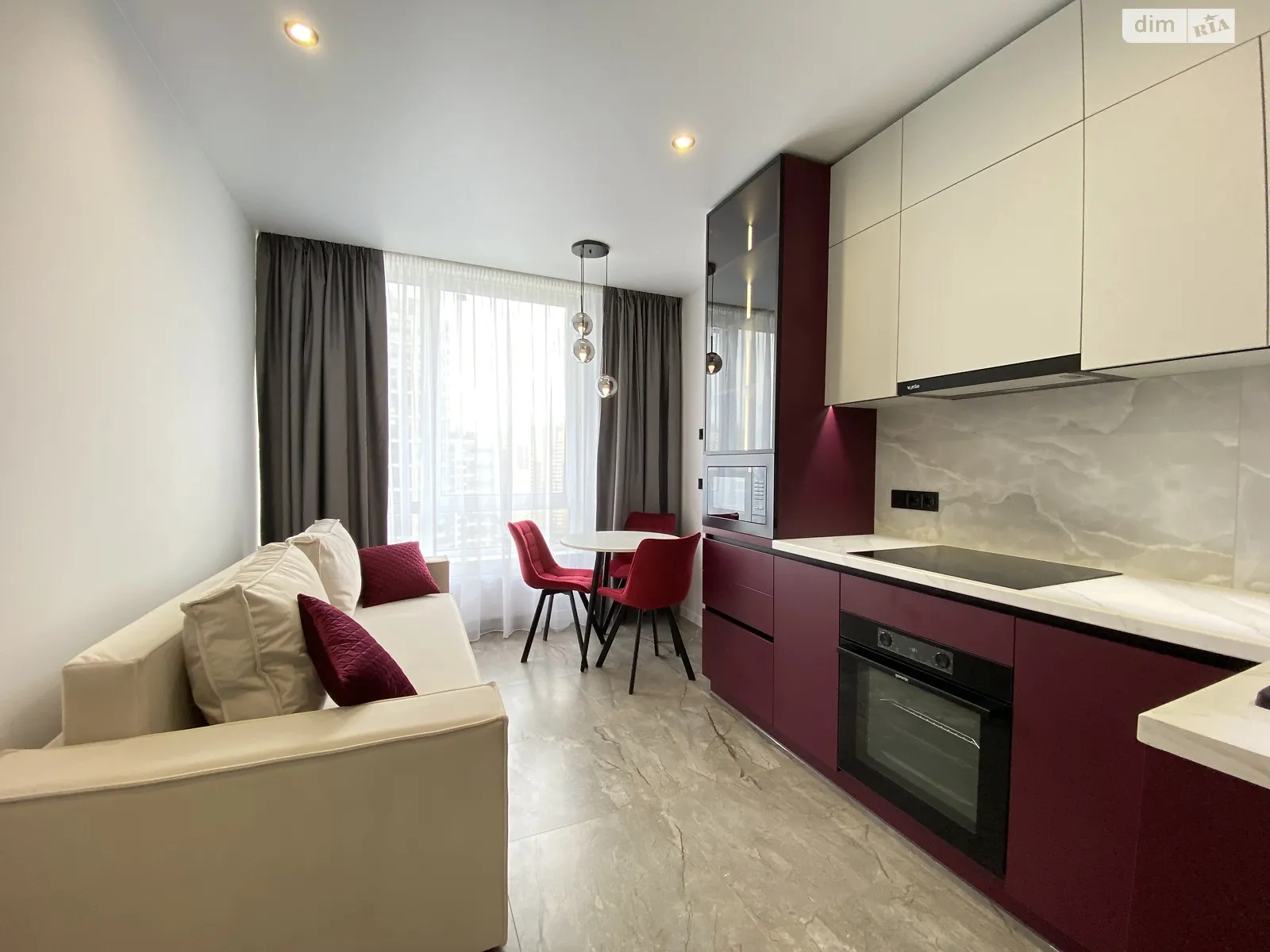 Продается 1-комнатная квартира 41 кв. м в Киеве, ул. Семьи Кристеров, 14Б - фото 1