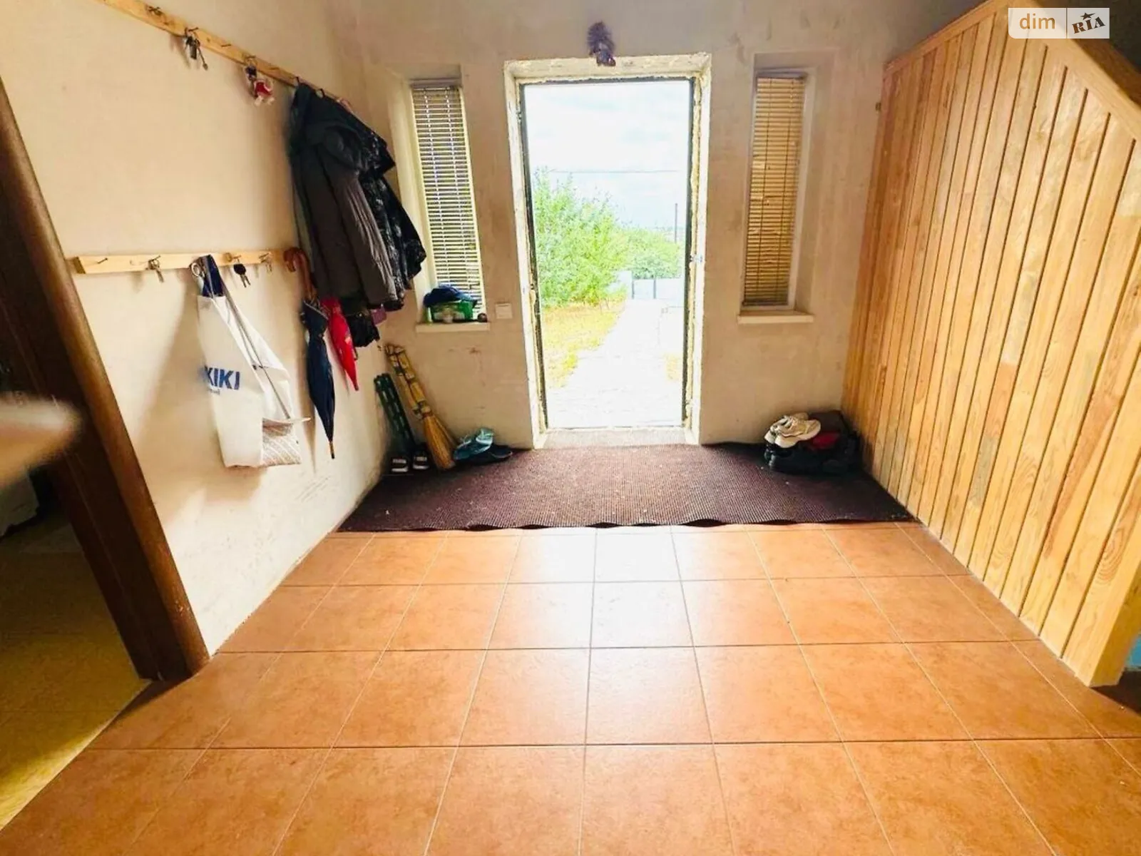 Продается дом на 2 этажа 82 кв. м с садом, цена: 115000 $ - фото 1