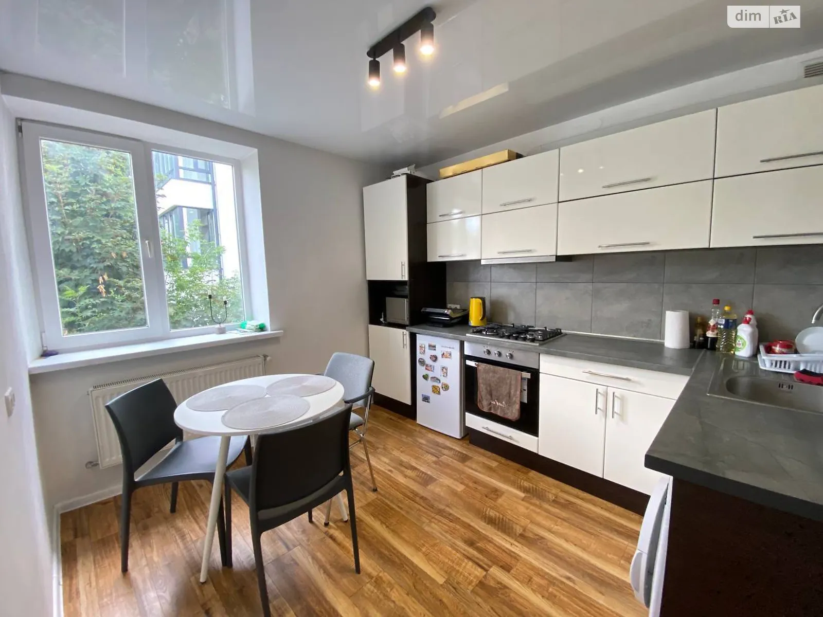 1-кімнатна квартира 37.3 кв. м у Тернополі, вул. Глиняна - фото 1