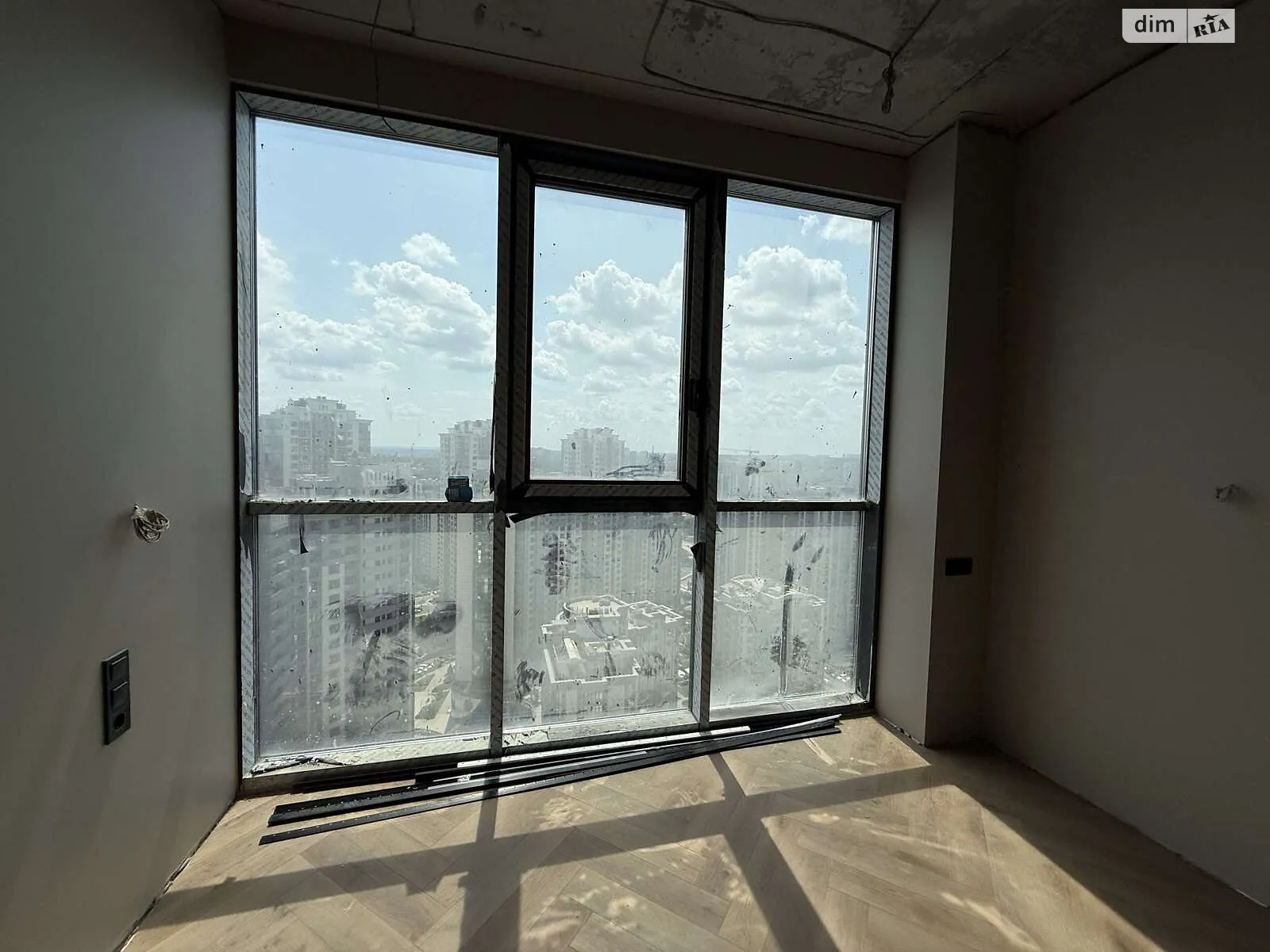 Продается 1-комнатная квартира 37.1 кв. м в Киеве, ул. Андрея Верхогляда(Драгомирова), 14А - фото 1