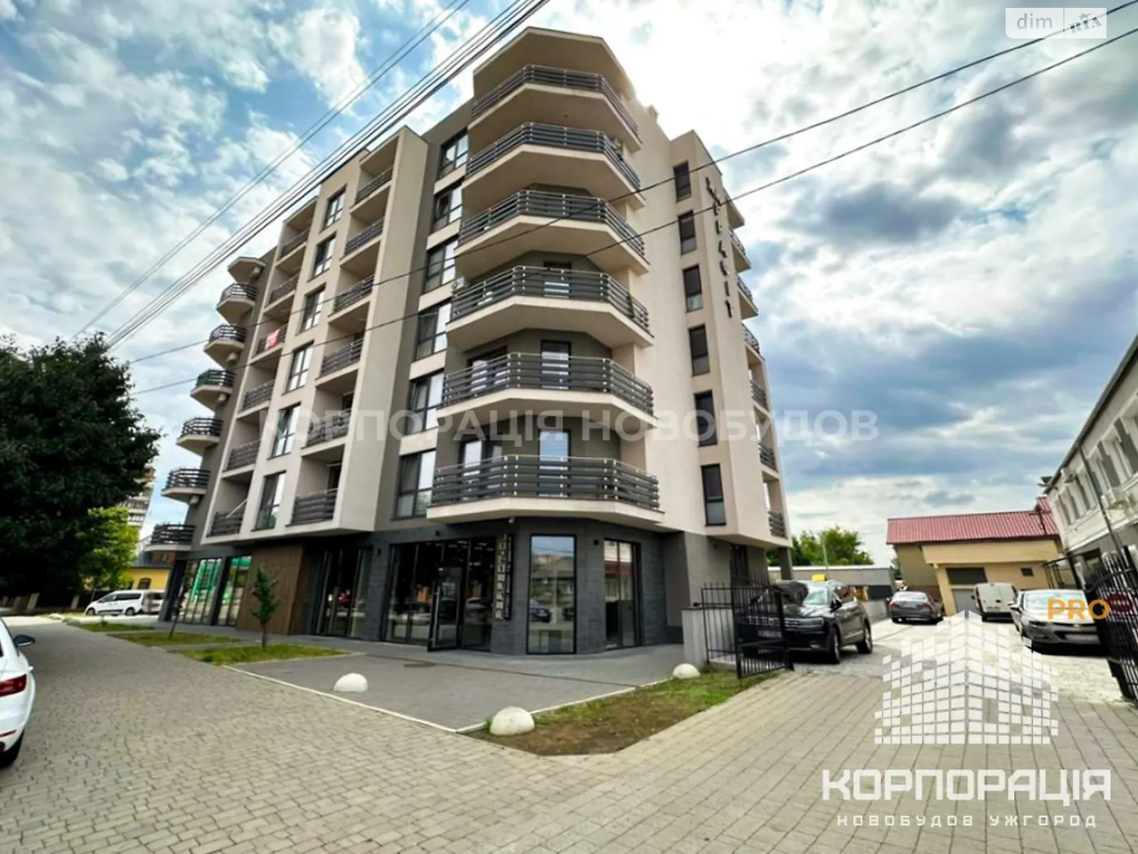 Сдается в аренду офис 150 кв. м в бизнес-центре, цена: 1260 $ - фото 1