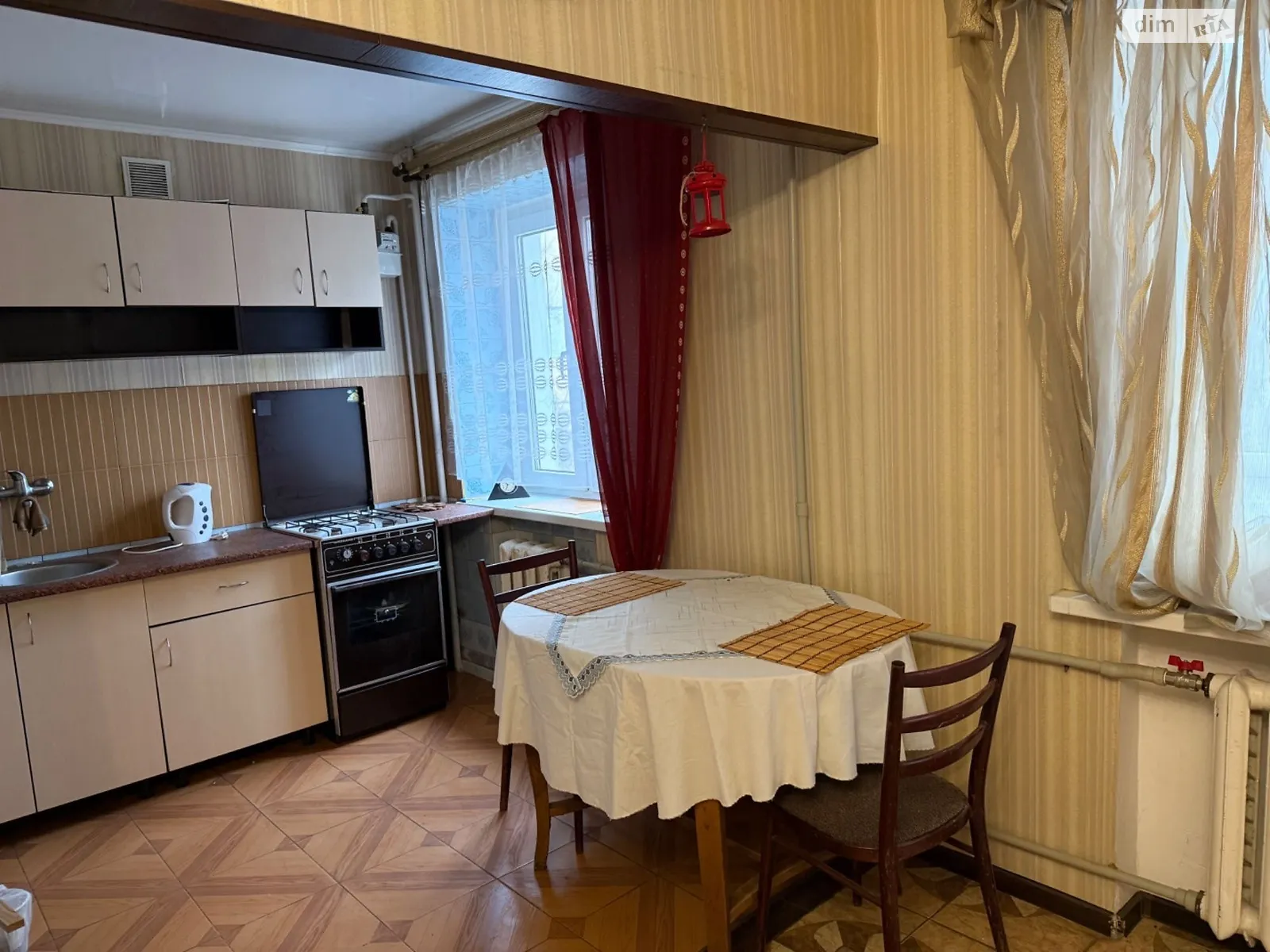 Продается 2-комнатная квартира 42 кв. м в Днепре, ул. Караваева, 2 - фото 1