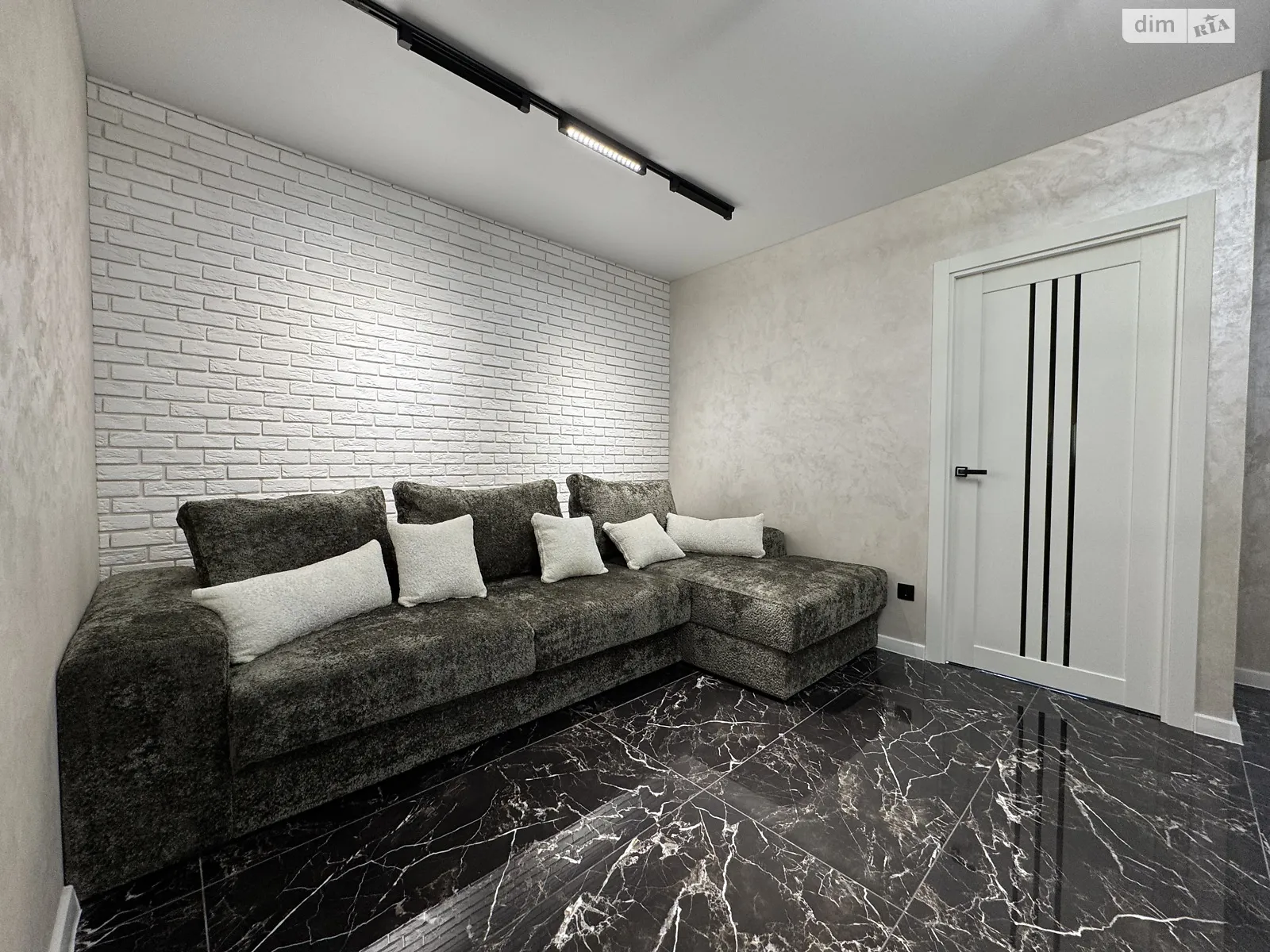 2-комнатная квартира 82 кв. м в Тернополе, просп. Злуки - фото 1