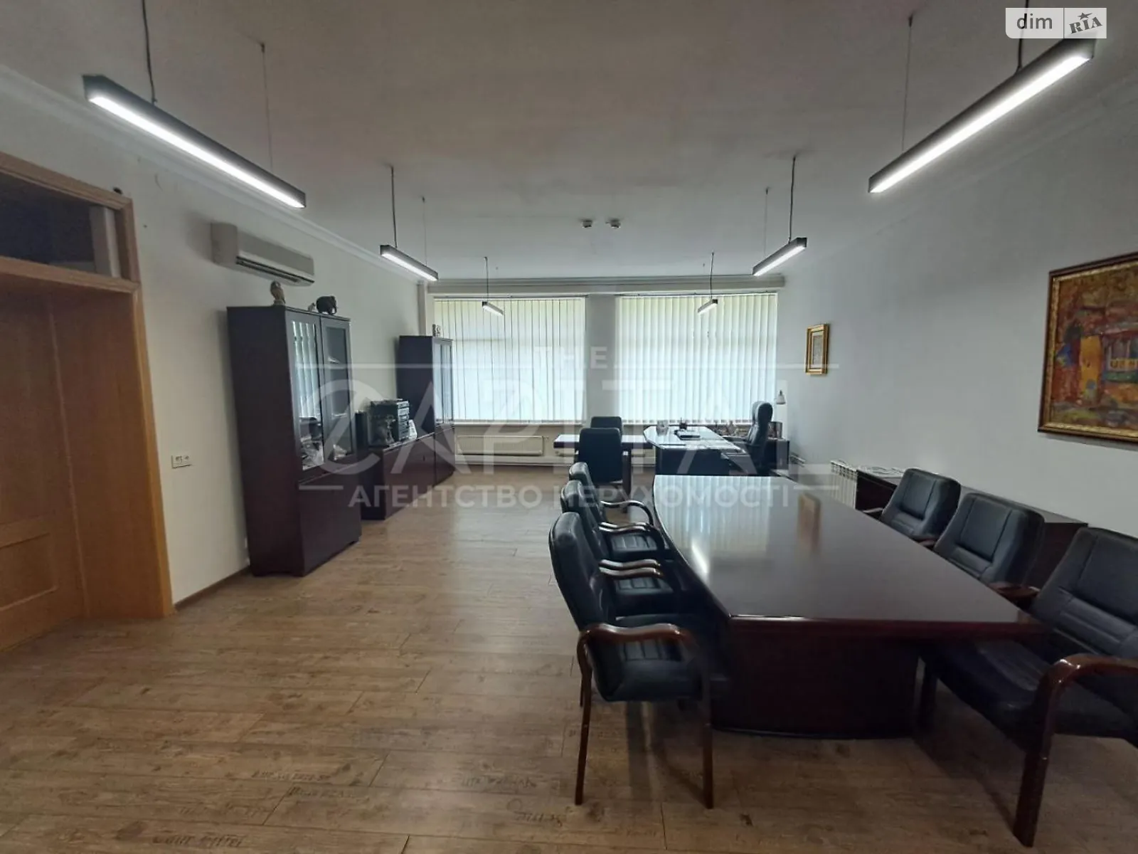 Сдается в аренду офис 143 кв. м в бизнес-центре, цена: 1716 $ - фото 1