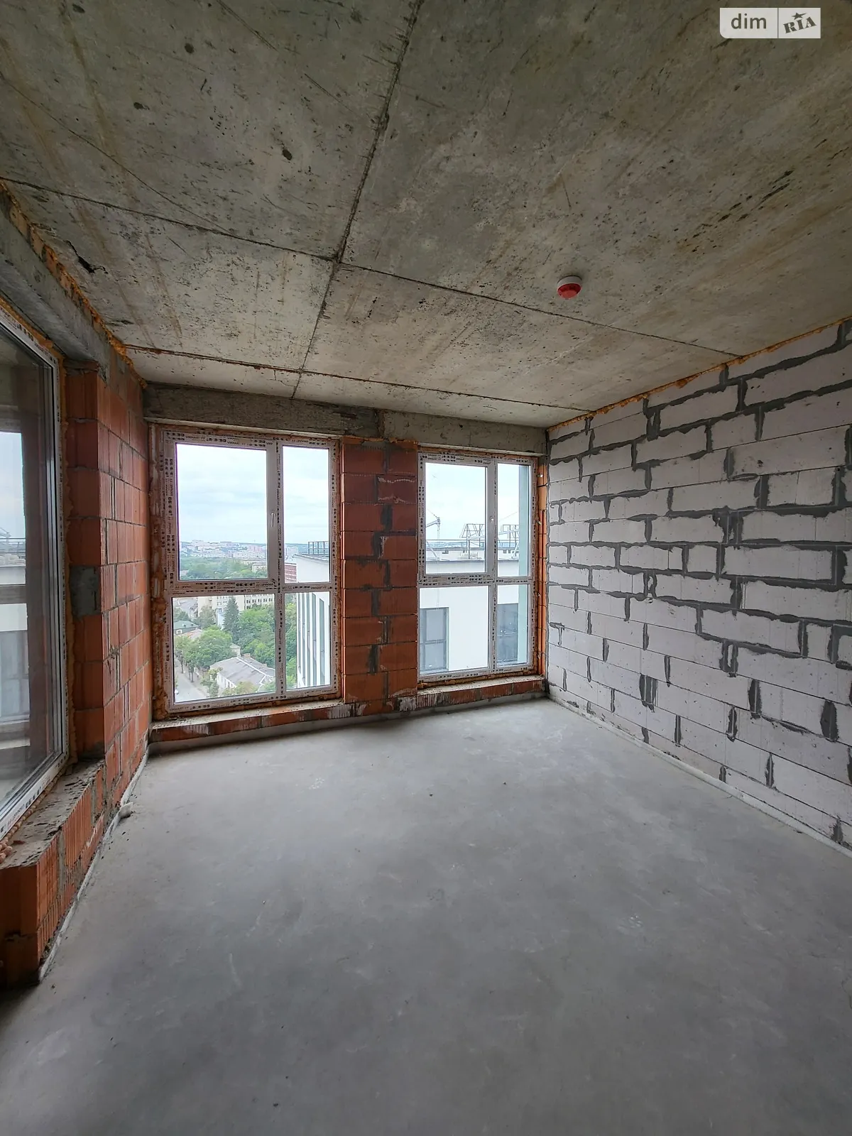 2-комнатная квартира 68 кв. м в Тернополе, вул. Доли - фото 1