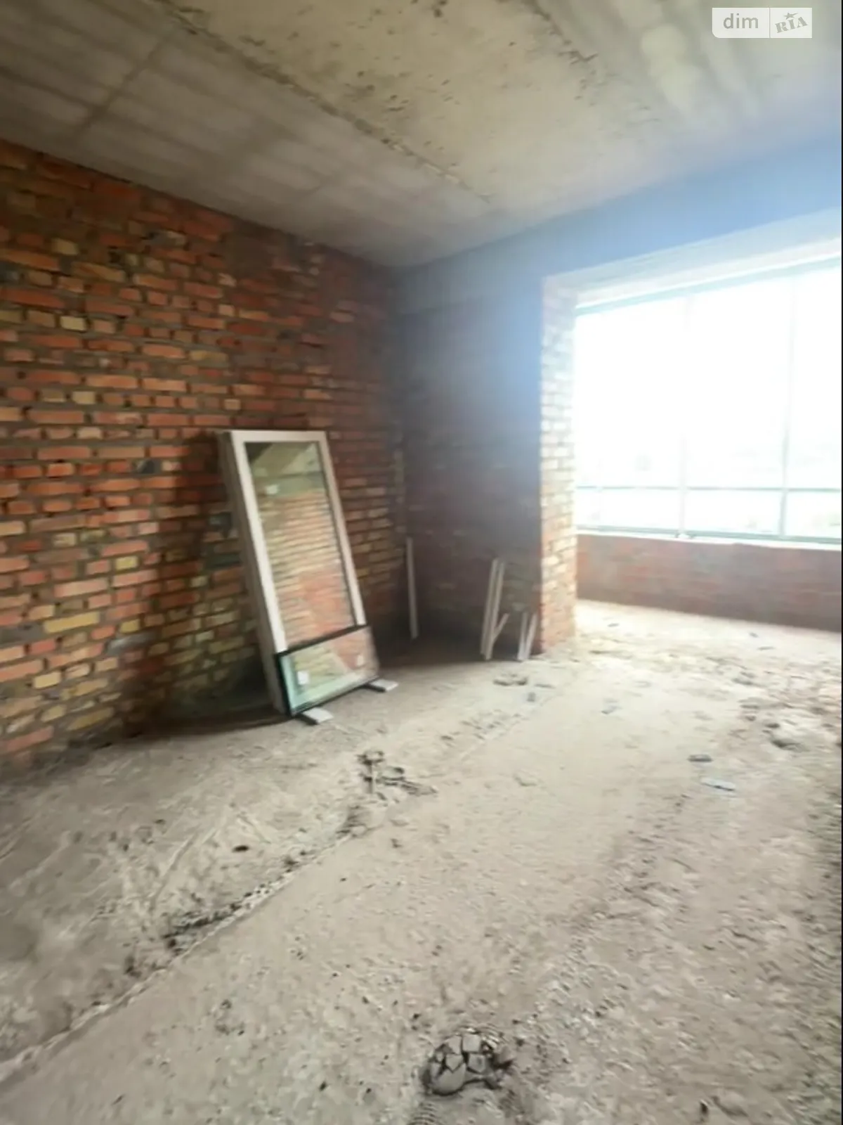 Продается 1-комнатная квартира 33 кв. м в Буче, ул. Саломеи Крушельницкой - фото 1