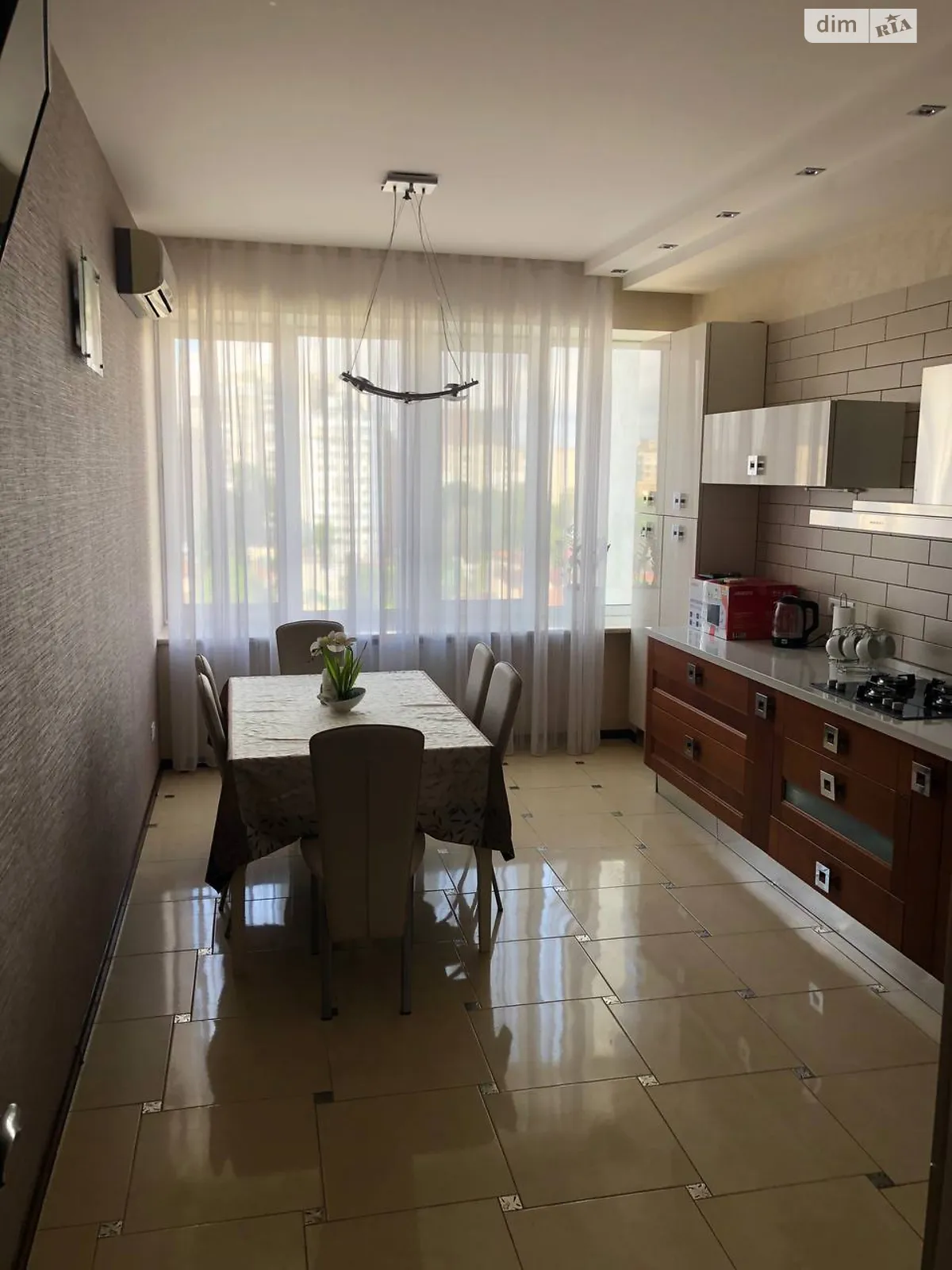 Сдается в аренду 4-комнатная квартира 177 кв. м в Одессе, ул. Солнечная, 1Б - фото 1