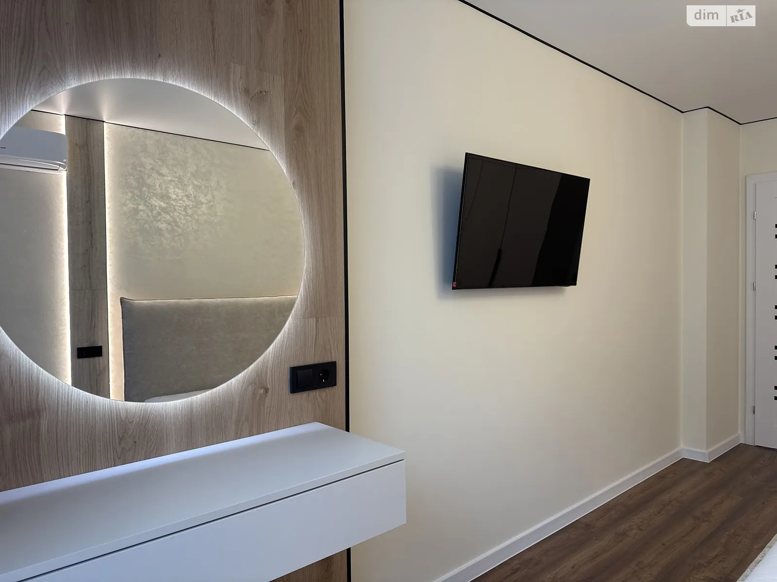 Продается 1-комнатная квартира 48 кв. м в Ивано-Франковске, ул. Героев Николаева(Сеченова), 129А - фото 1