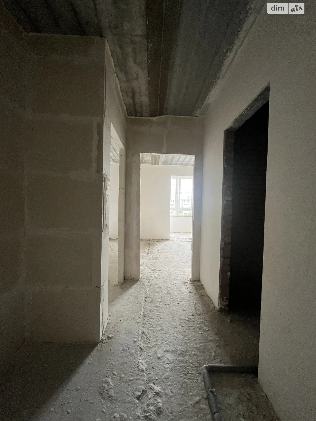 Продается 1-комнатная квартира 40.8 кв. м в Буче, ул. Ивана Кожедуба, 4Б - фото 1