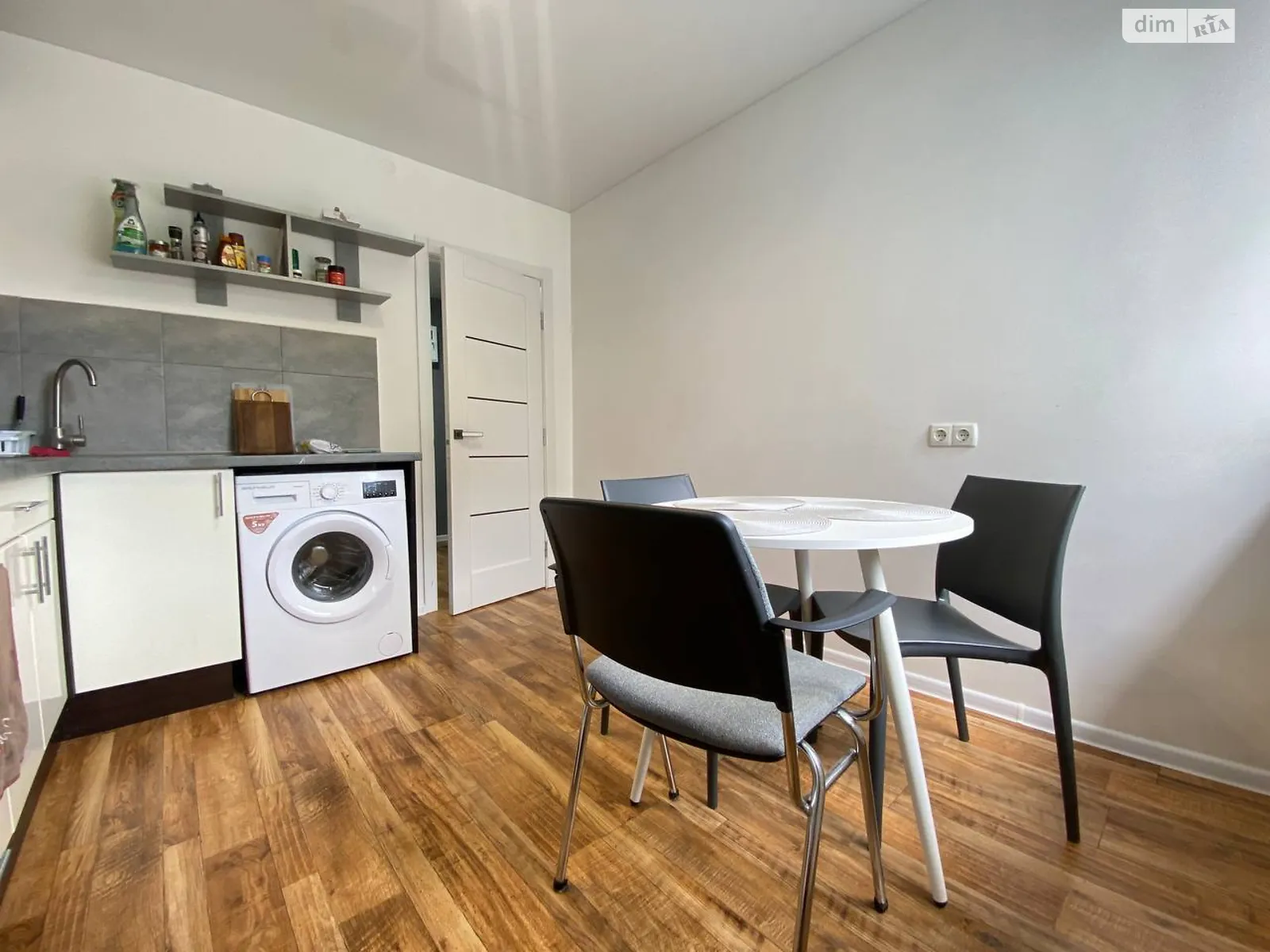 1-комнатная квартира 37.3 кв. м в Тернополе, ул. Глиняная - фото 1