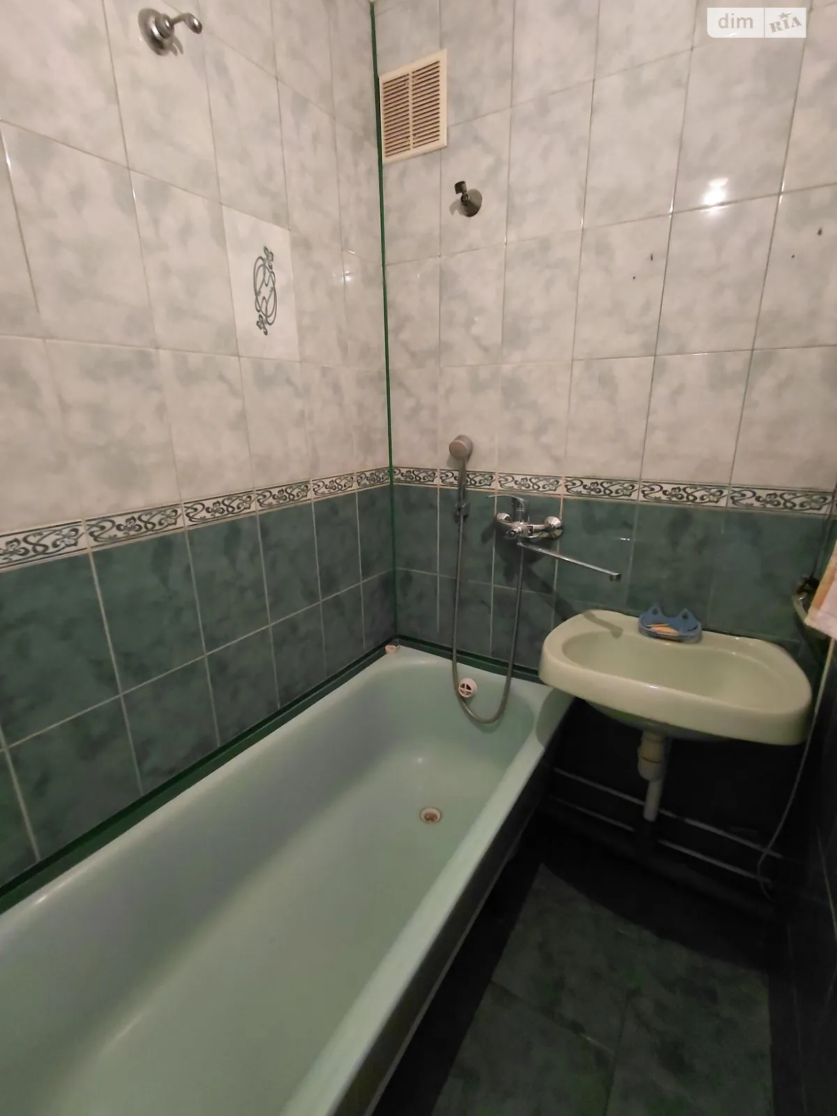 3-комнатная квартира 59 кв. м в Запорожье, ул. Героев Крут(12 апреля), 25 - фото 1