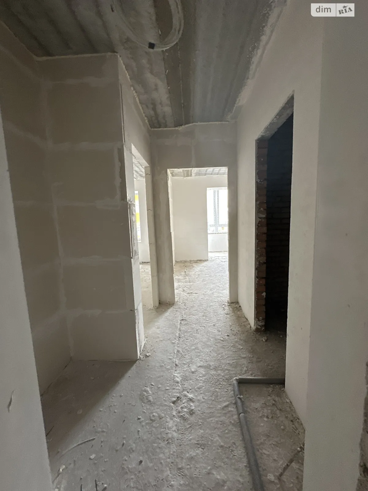 Продается 1-комнатная квартира 40.3 кв. м в Буче, ул. Ивана Кожедуба, 4В - фото 1