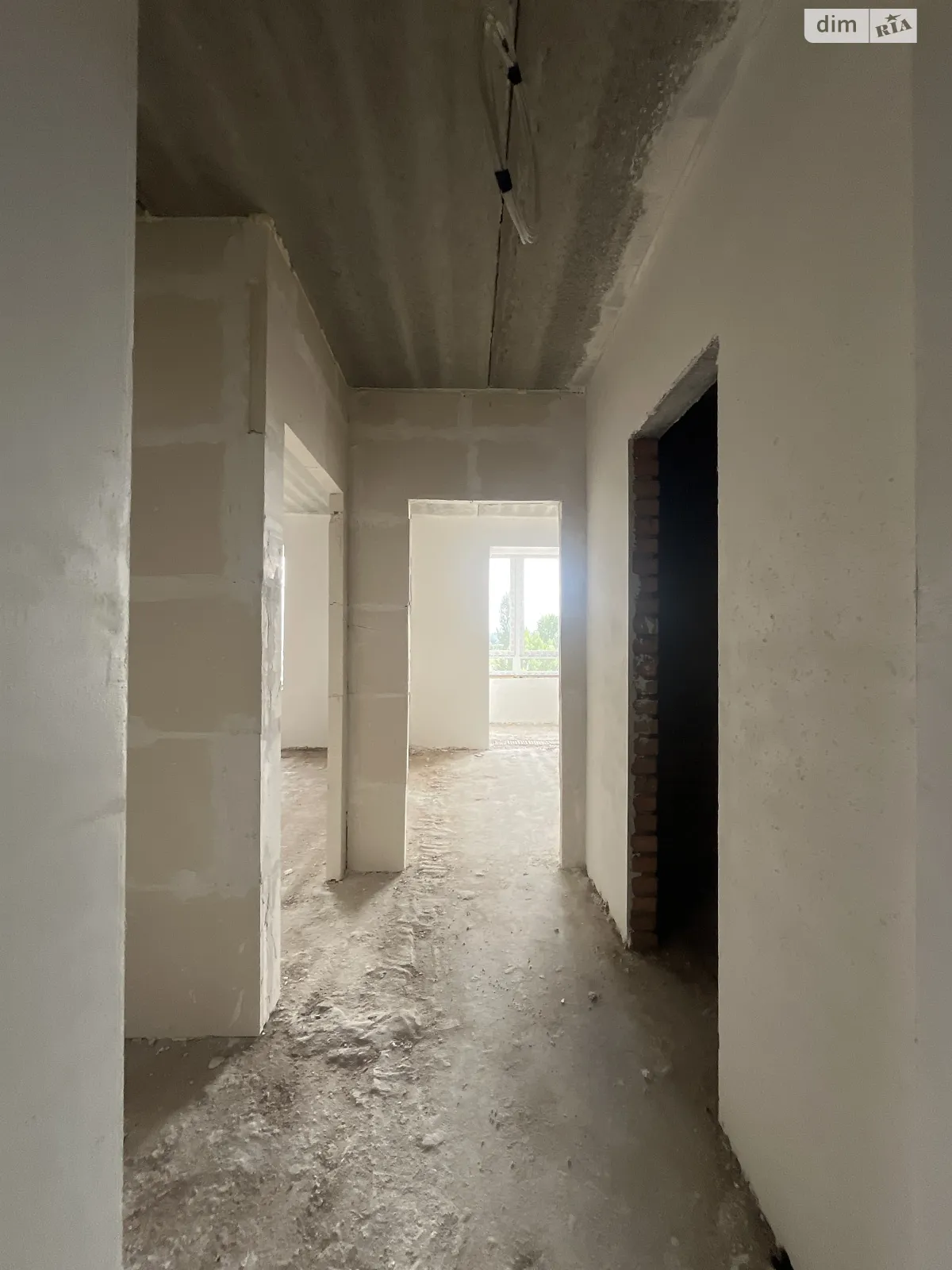 Продается 1-комнатная квартира 41 кв. м в Буче, ул. Ивана Кожедуба, 4Б - фото 1