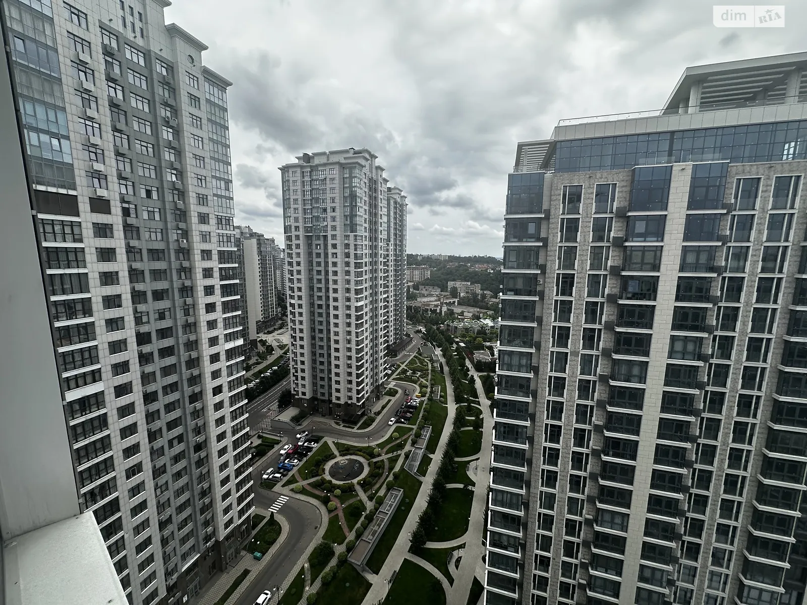 Продается 4-комнатная квартира 186.9 кв. м в Киеве, ул. Андрея Верхогляда(Драгомирова), 19А - фото 1