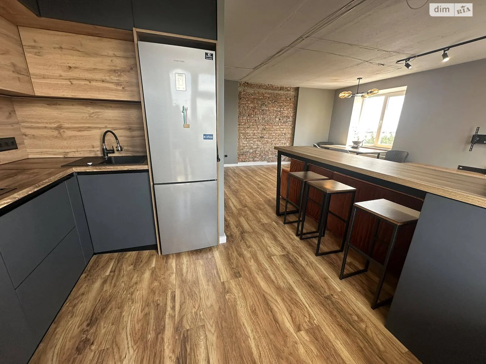 Продается 4-комнатная квартира 131.9 кв. м в Хмельницком, просп. Мира - фото 1