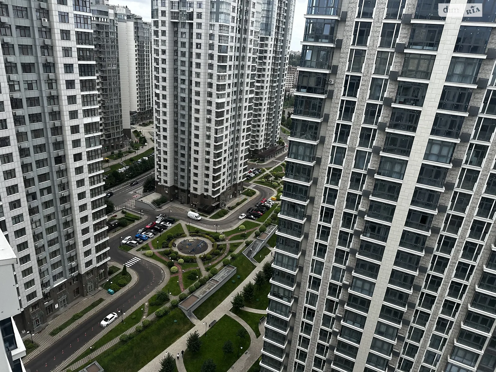 Продается 3-комнатная квартира 132.1 кв. м в Киеве, ул. Андрея Верхогляда(Драгомирова), 19А - фото 1