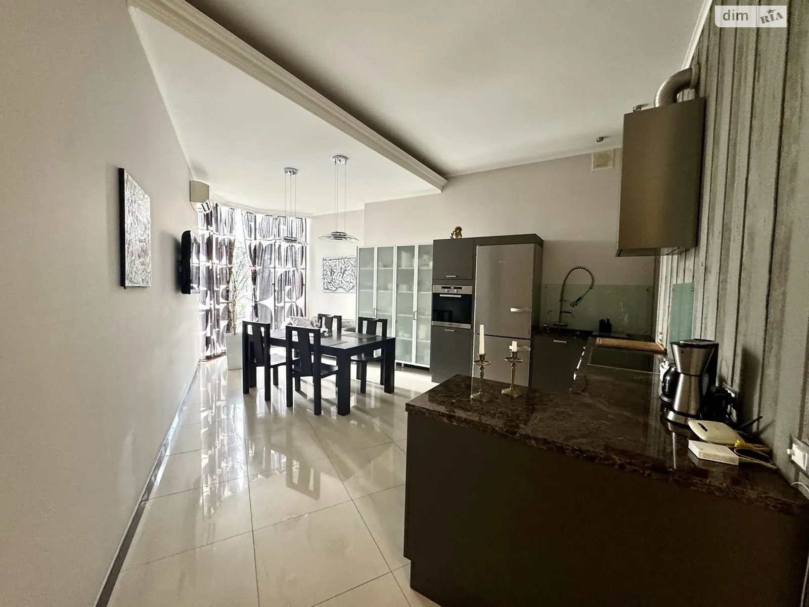 Продается 3-комнатная квартира 150.3 кв. м в Одессе, бул. Лидерсовский, 5 - фото 1