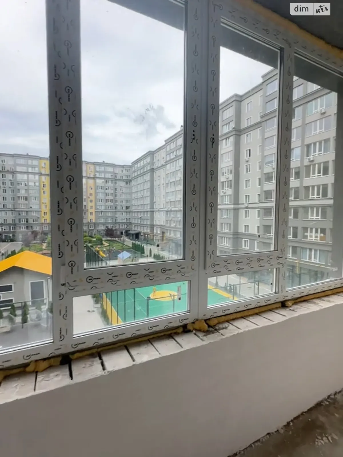 Продается 2-комнатная квартира 65 кв. м в Буче, ул. Ивана Кожедуба, 4В - фото 1