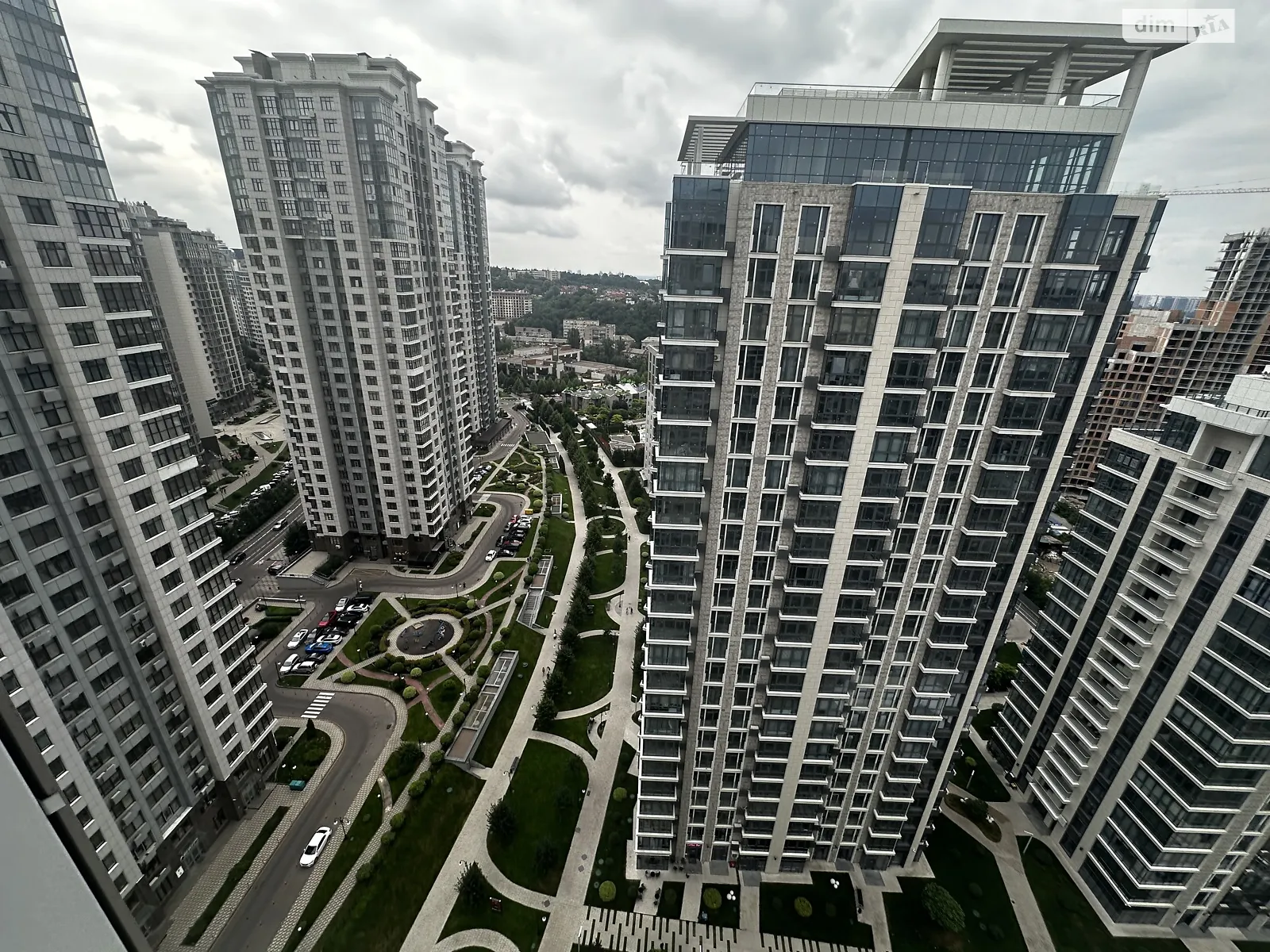 Продается 4-комнатная квартира 163.5 кв. м в Киеве, ул. Андрея Верхогляда(Драгомирова), 19А - фото 1