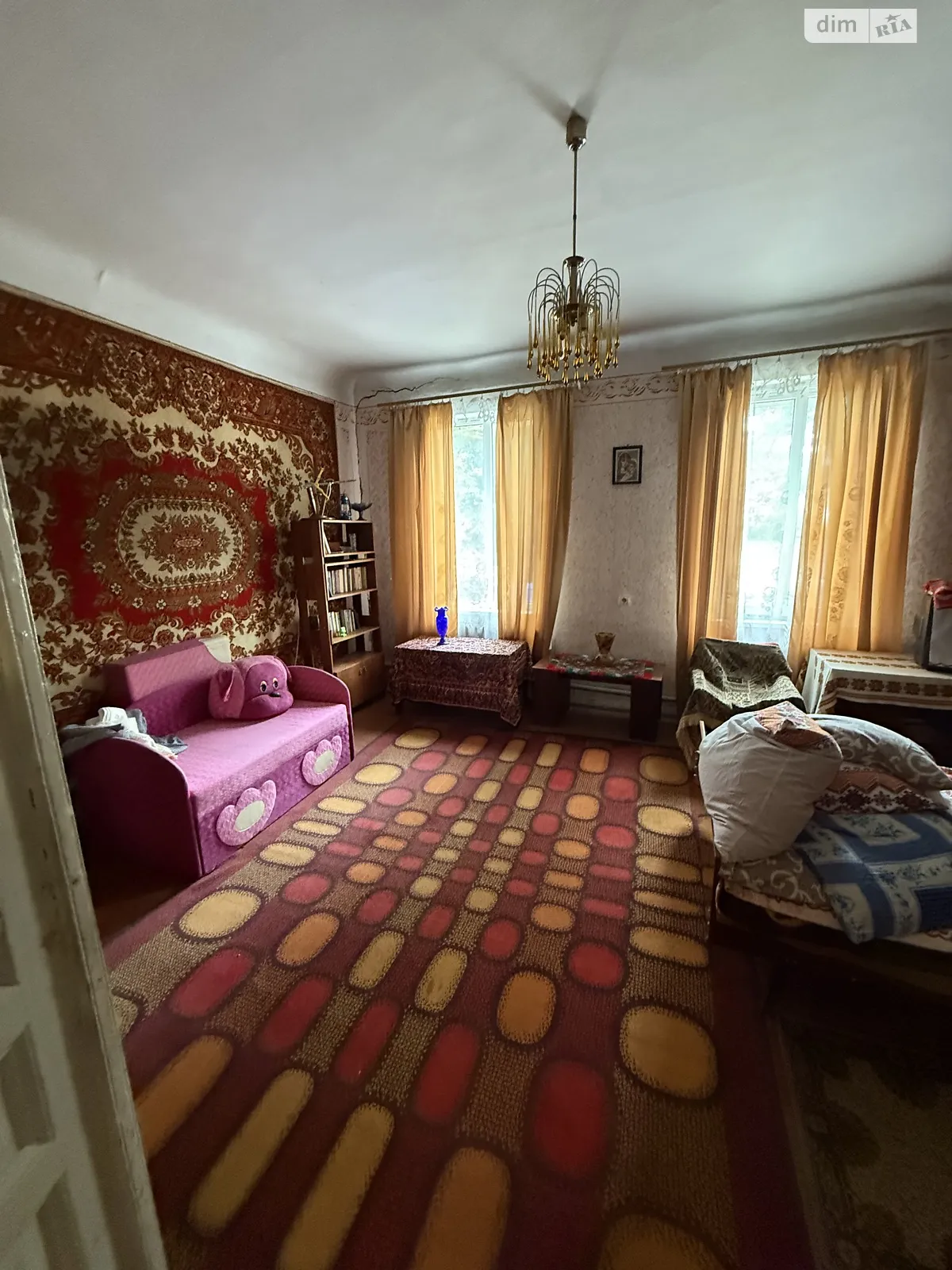 Продається 2-кімнатна квартира 68.5 кв. м у Чернівцях - фото 1