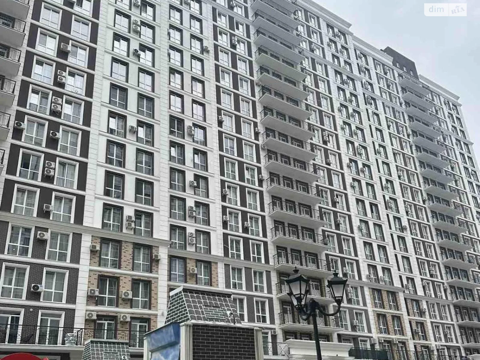 Продается 1-комнатная квартира 41 кв. м в Киеве, ул. Михаила Максимовича - фото 1