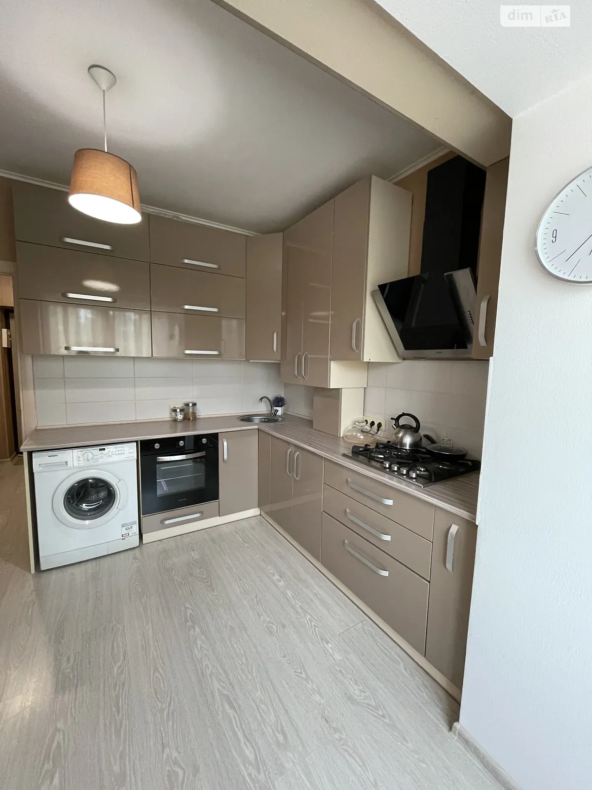 Продается 1-комнатная квартира 37.8 кв. м в Ворзеле, ул. Кленовая, 11Б - фото 1