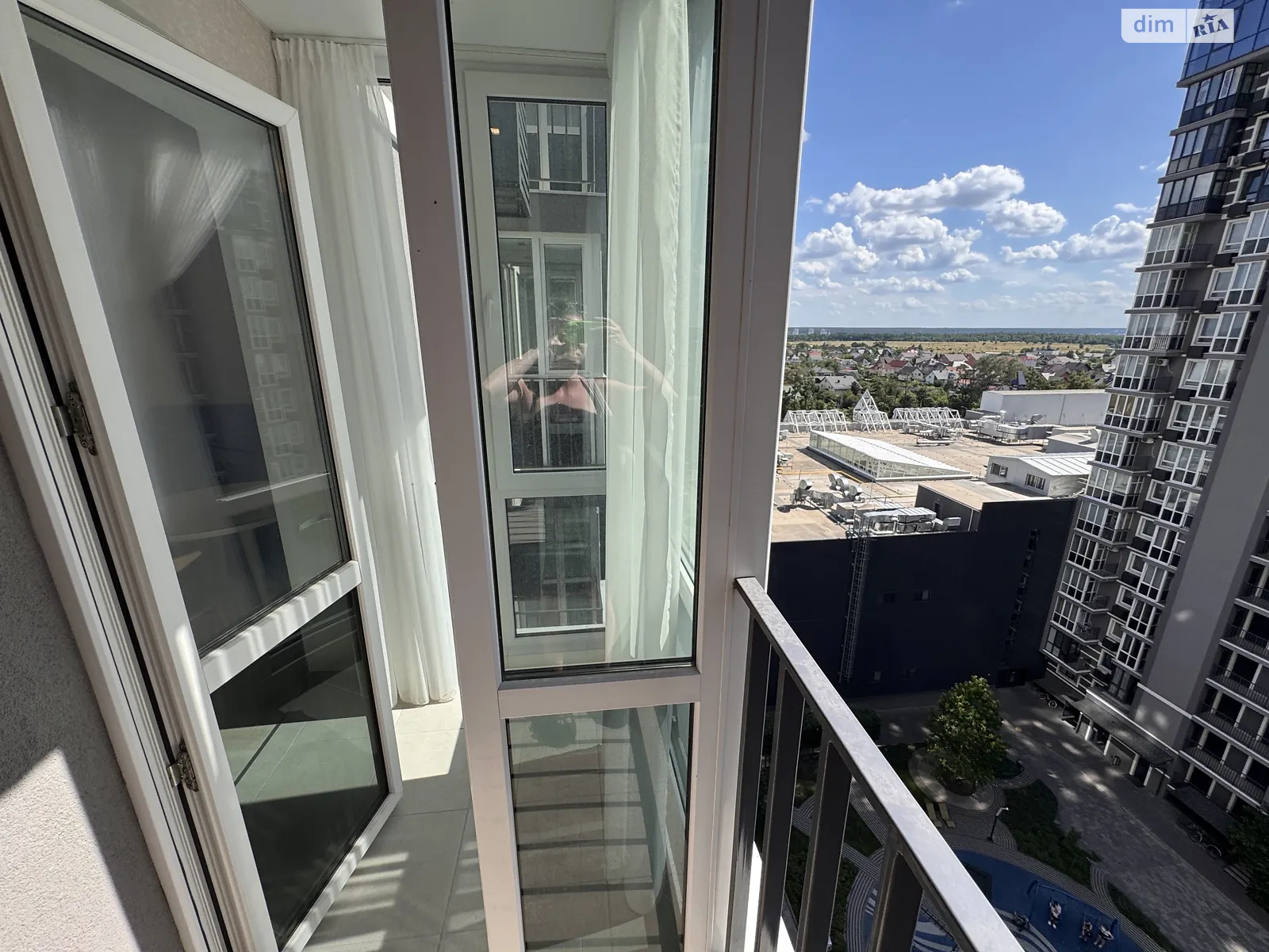 Продается 1-комнатная квартира 29.8 кв. м в Буче, бул. Леонида Бирюкова, 2А корпус 1 - фото 1