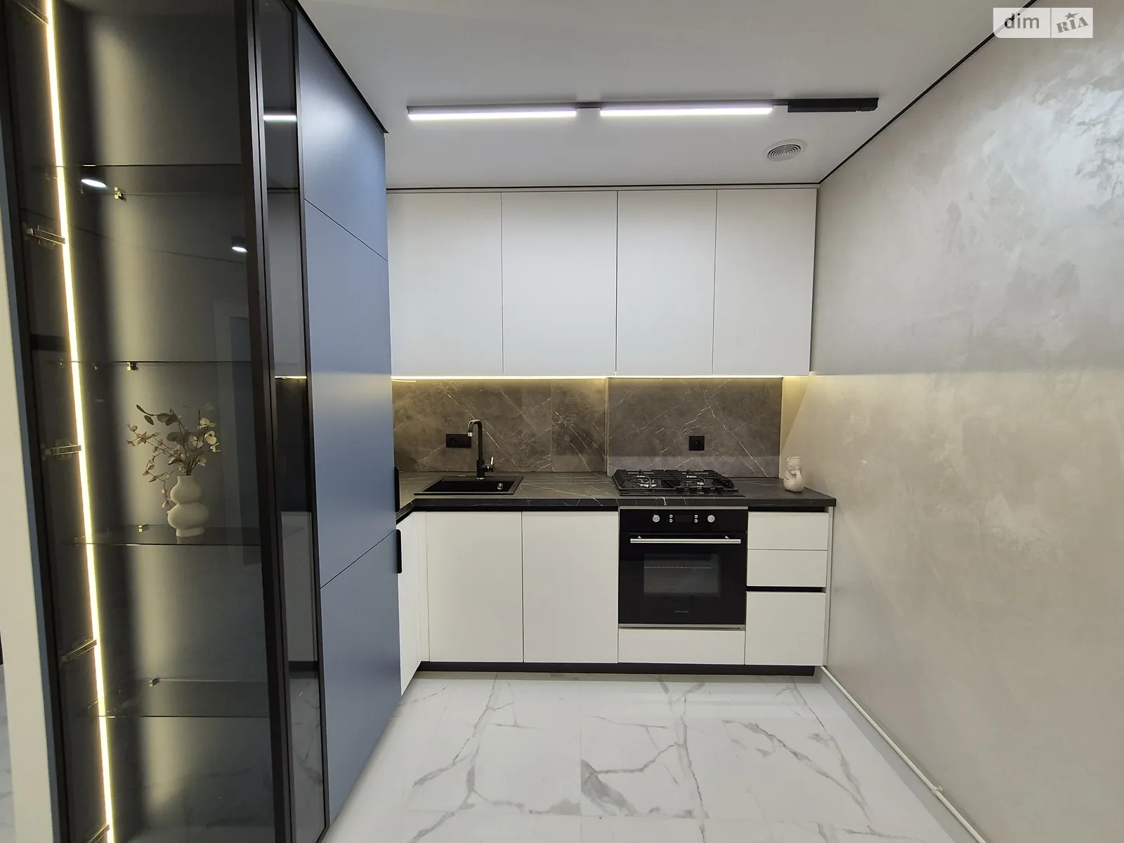 2-комнатная квартира 57 кв. м в Тернополе, ул. Смакулы, 8 - фото 1